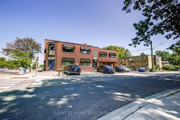 181 Lakeshore Road E