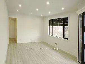 181 Lakeshore Road E