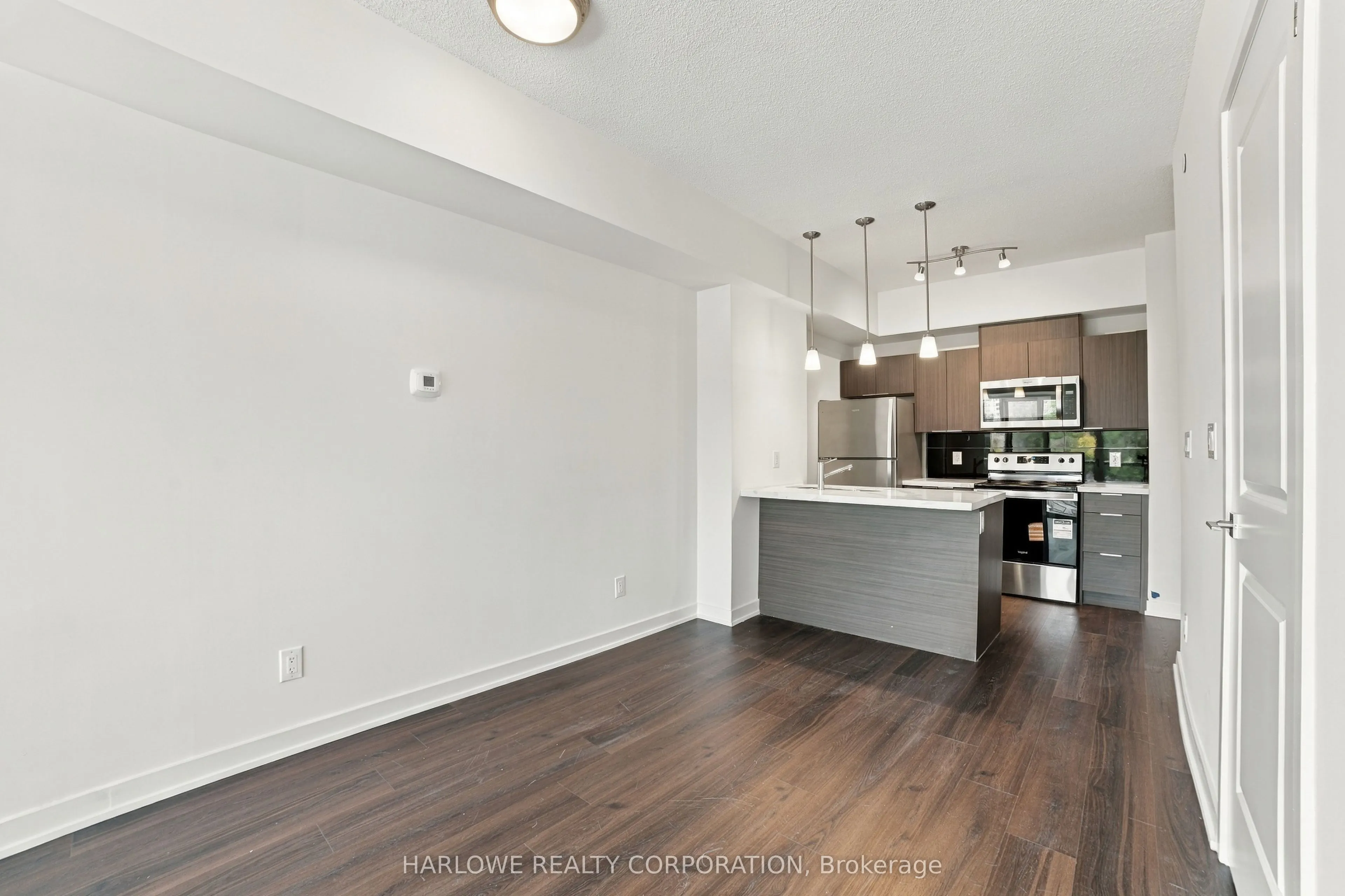 2825 Jane Street #204