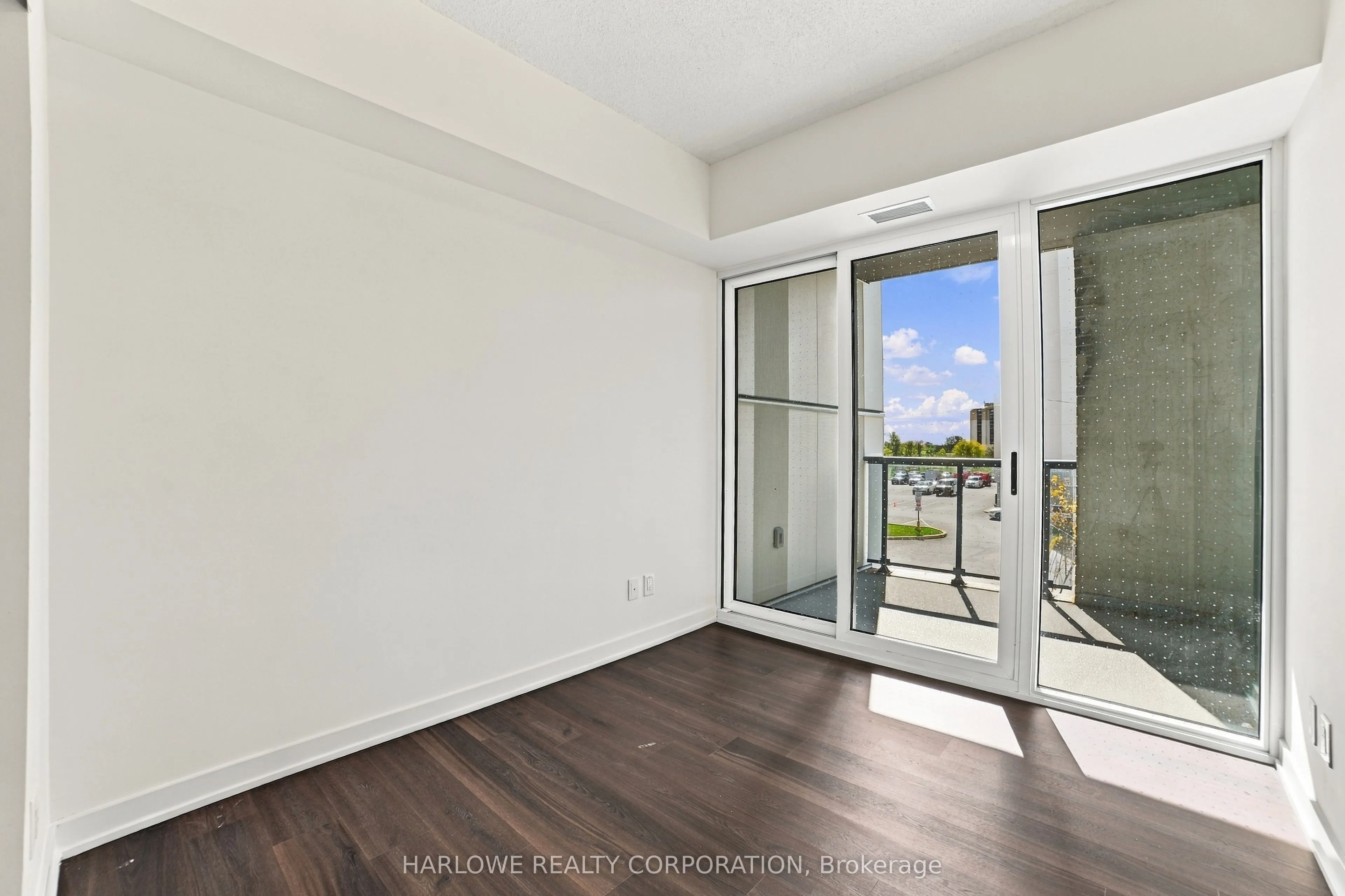 2825 Jane Street #204
