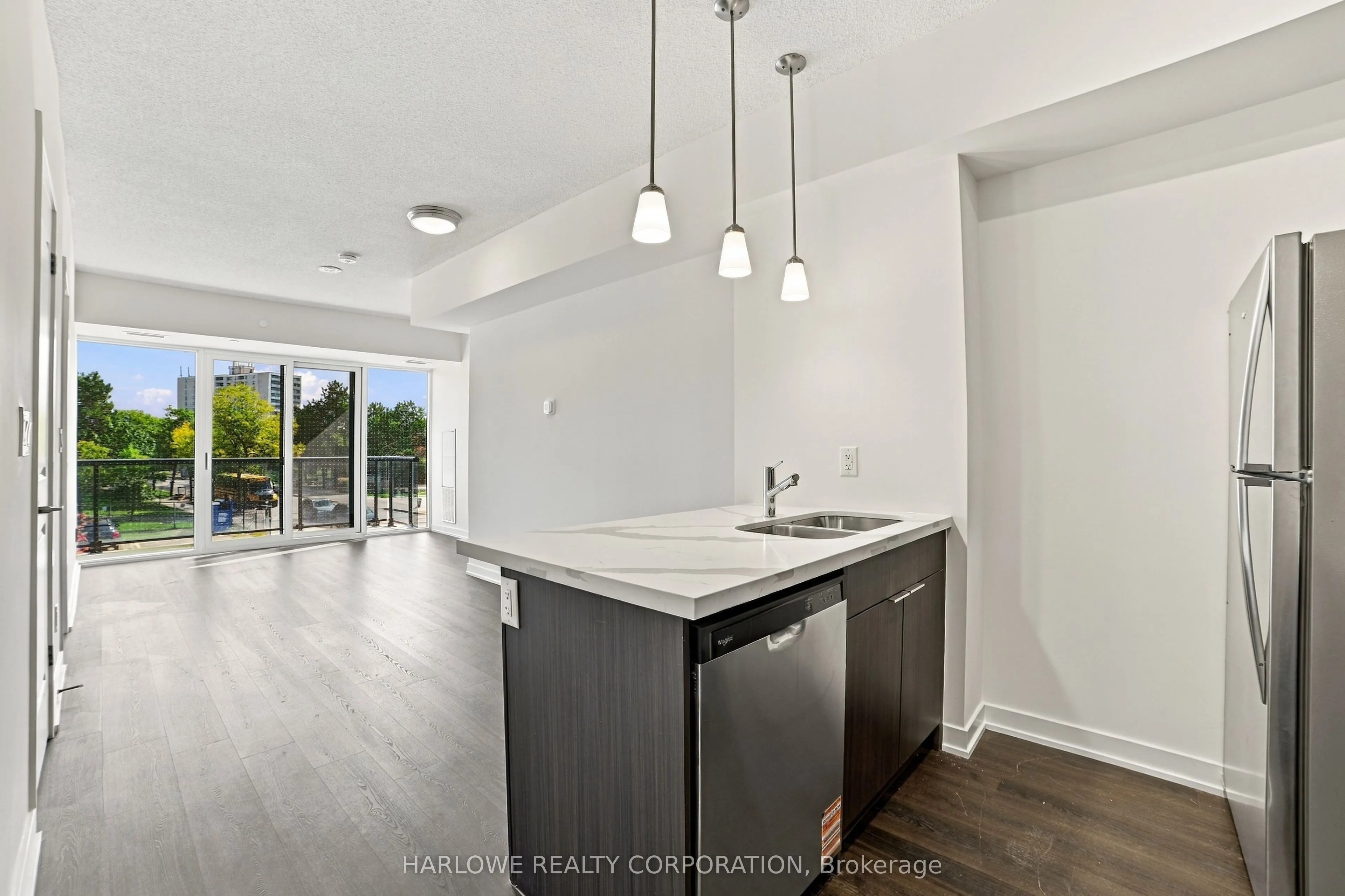 2825 Jane Street #204