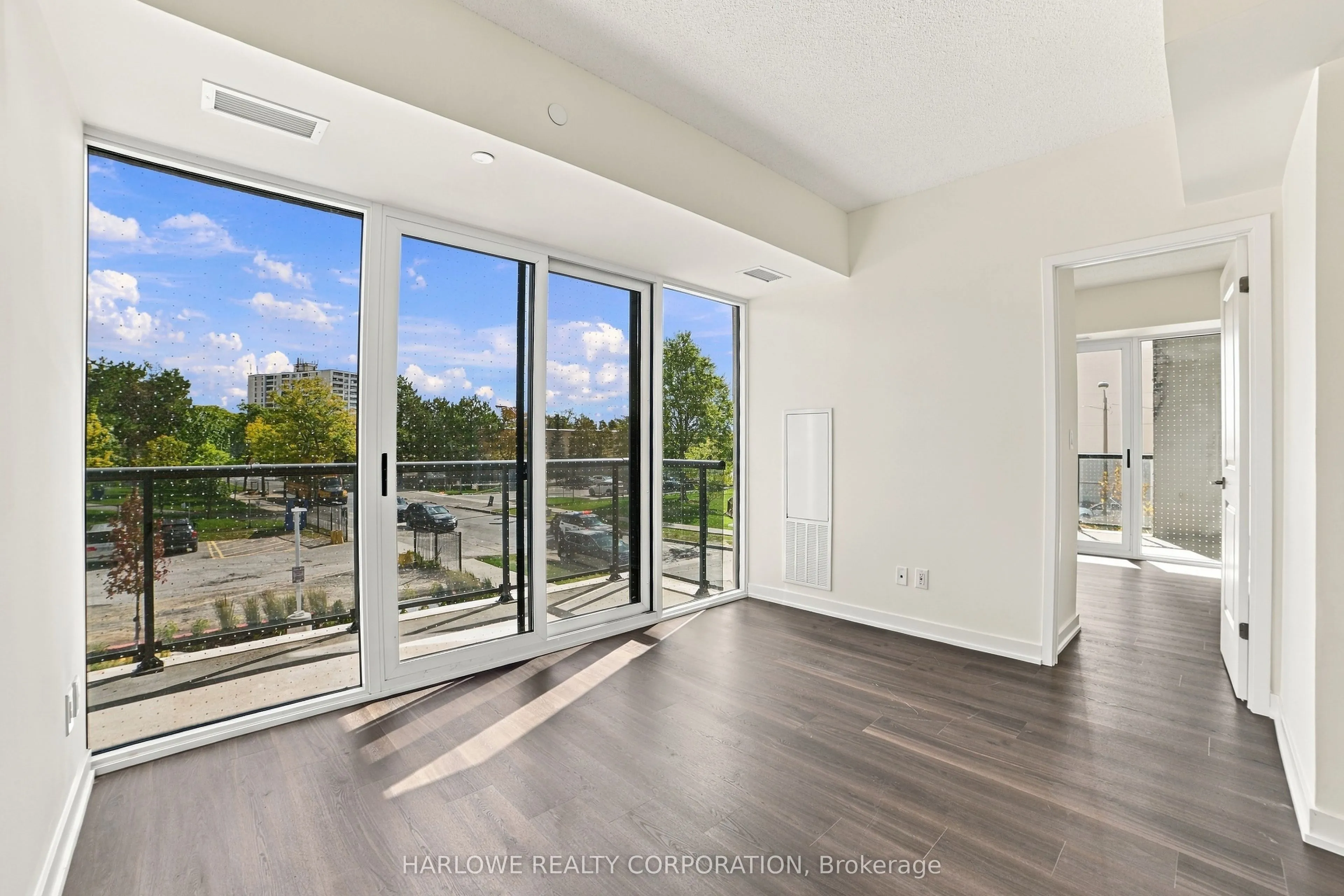 2825 Jane Street #204