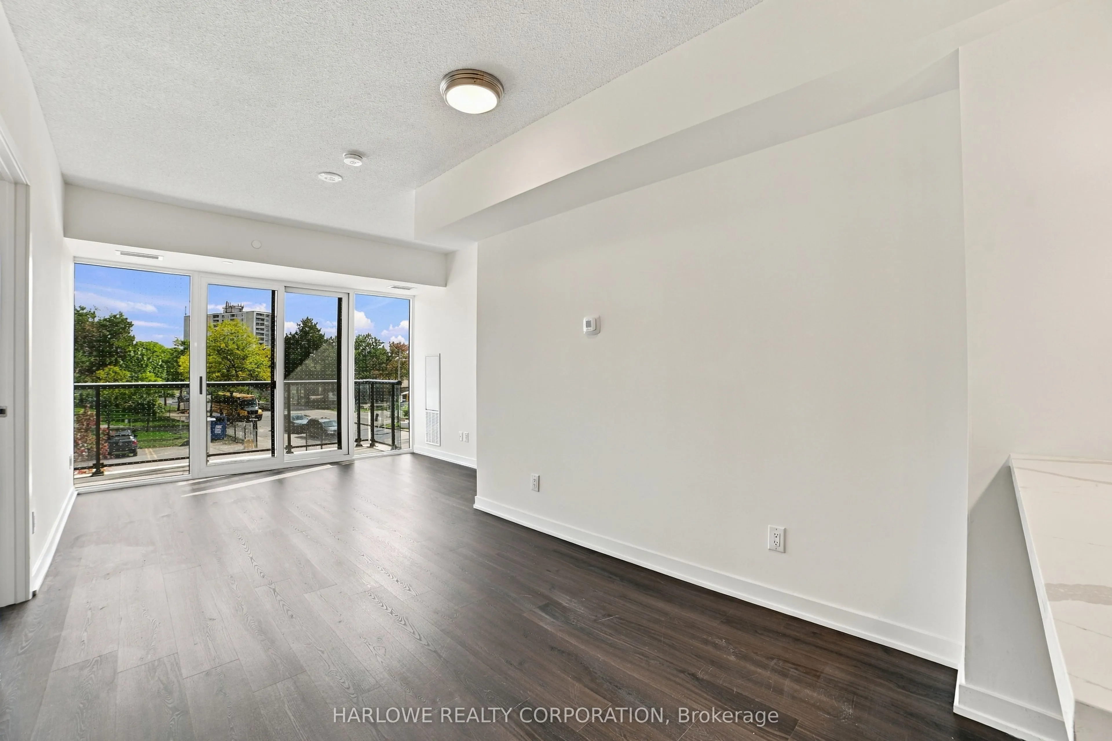 2825 Jane Street #204