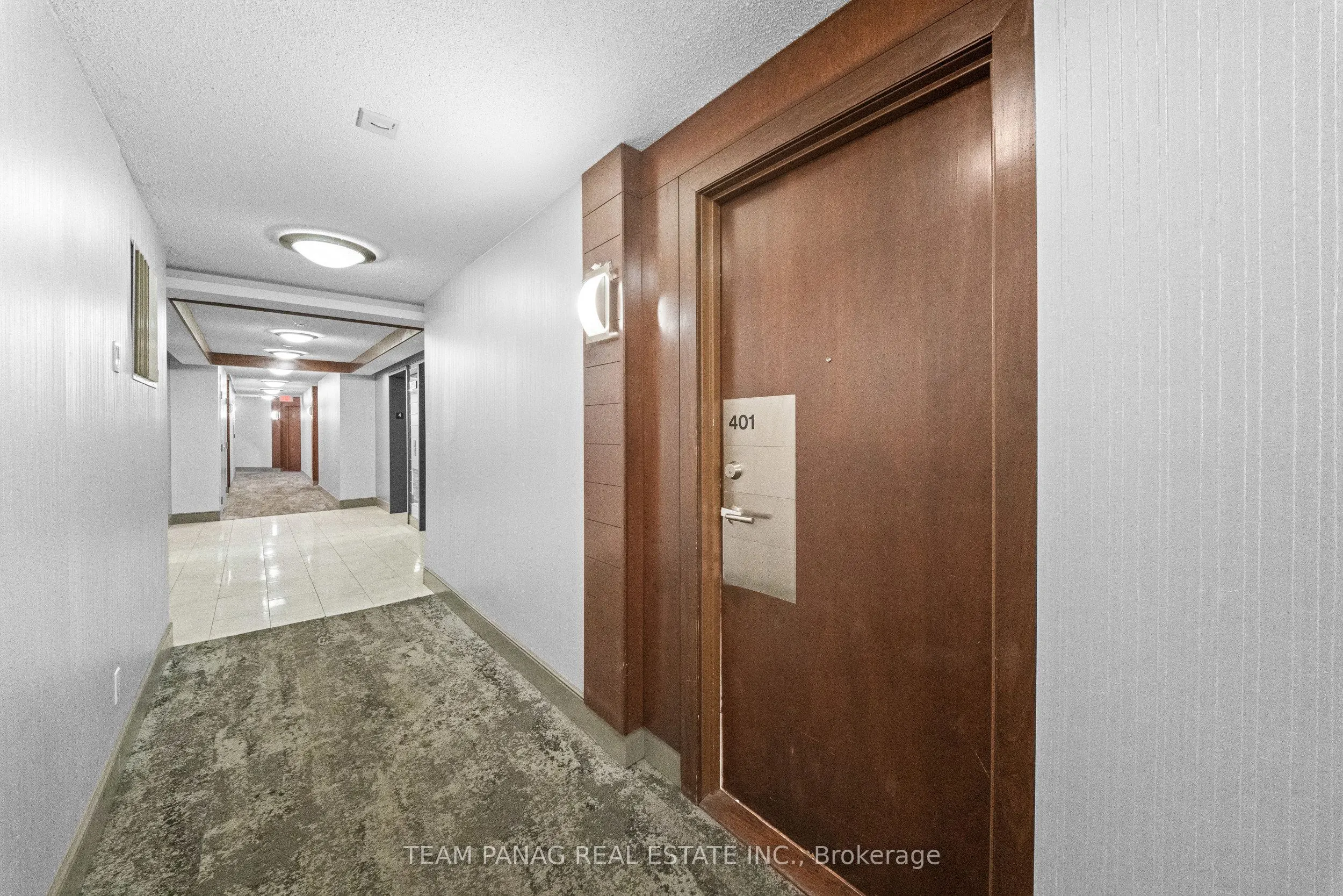 310 Burnhamthorpe Road W #401