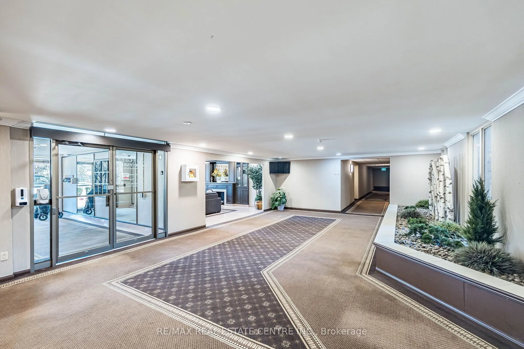8351 McLaughlin Road S #101