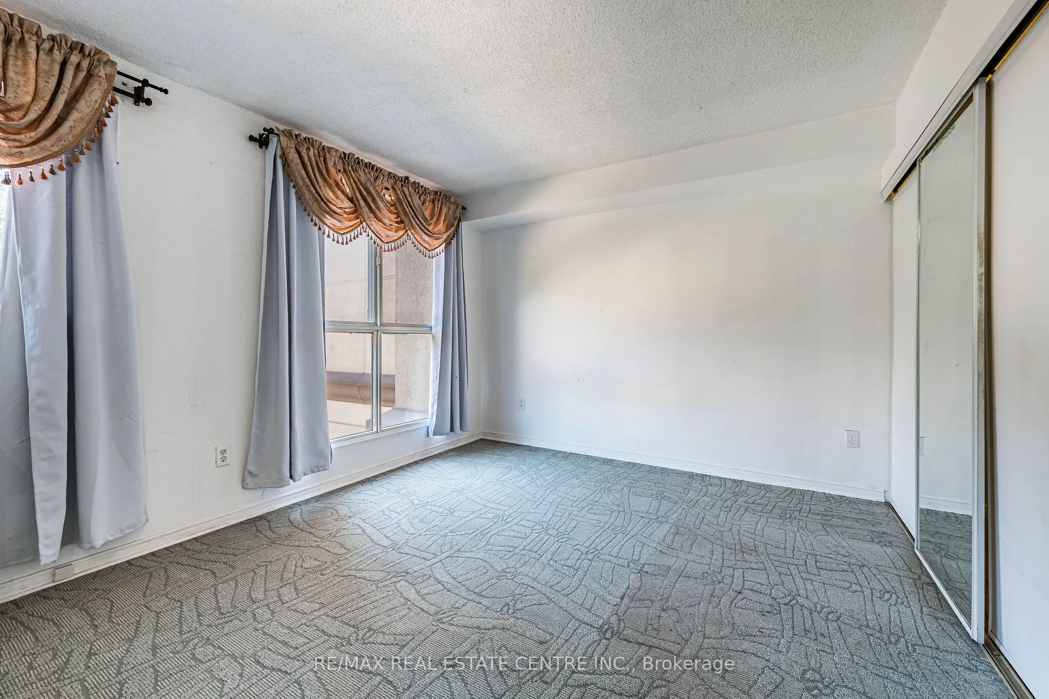 8351 McLaughlin Road S #101