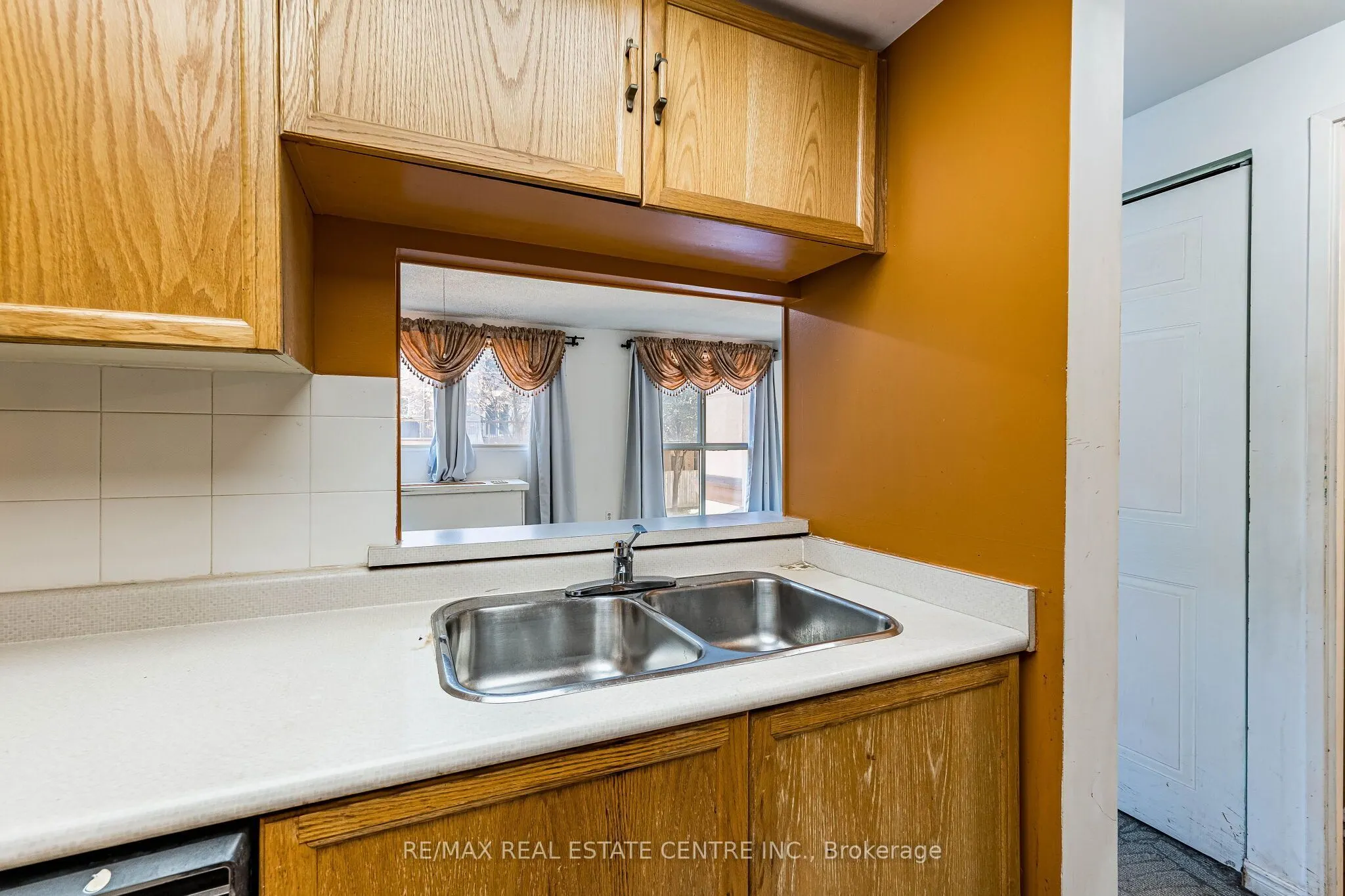 8351 McLaughlin Road S #101