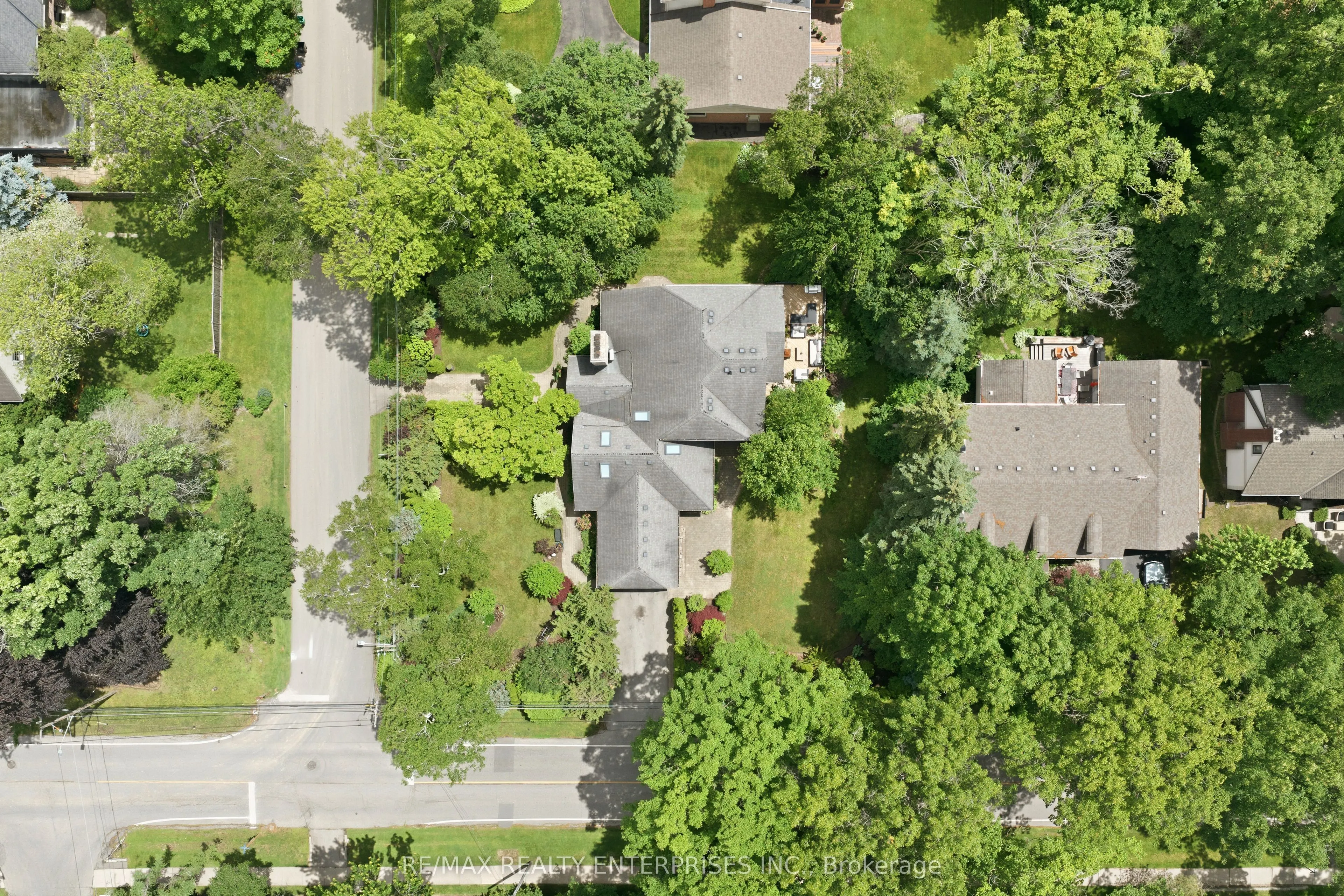 1320 Woodland Avenue