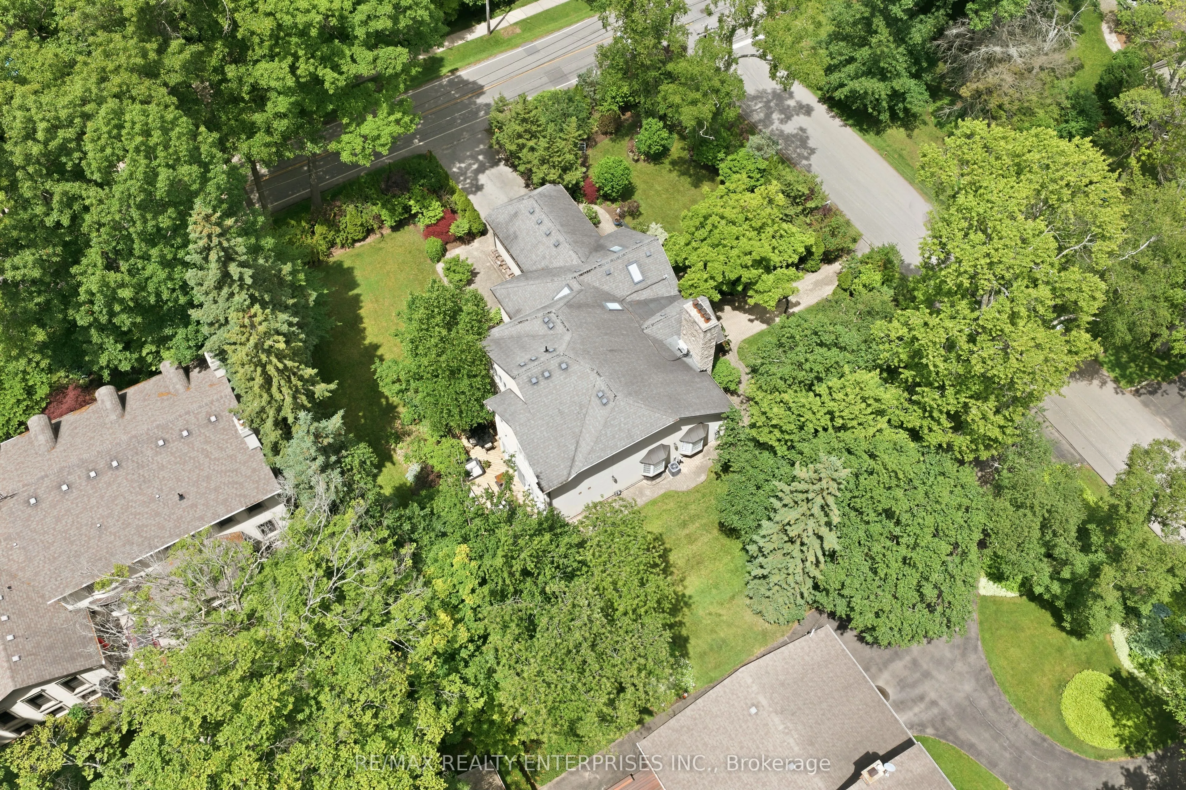 1320 Woodland Avenue