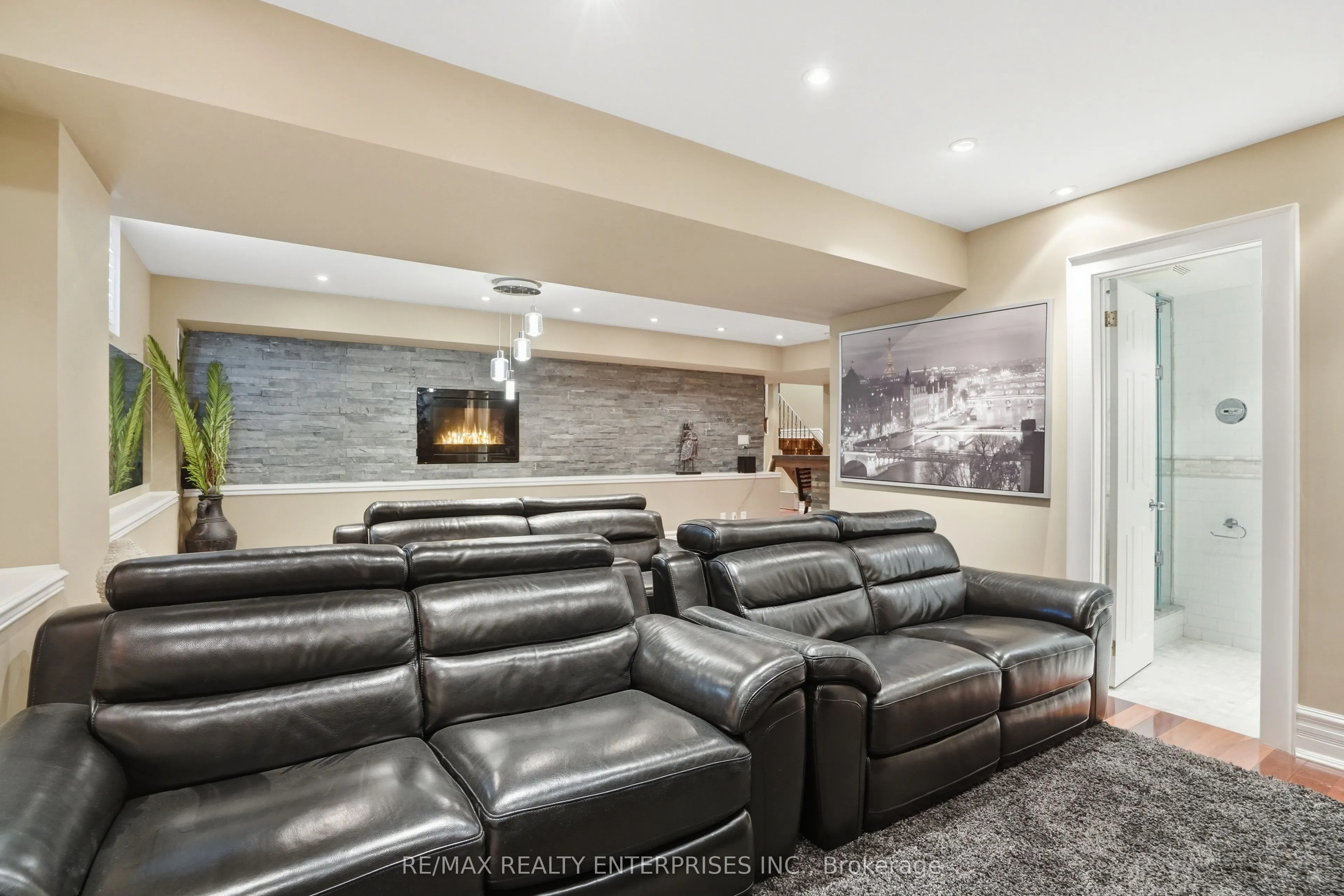 1320 Woodland Avenue