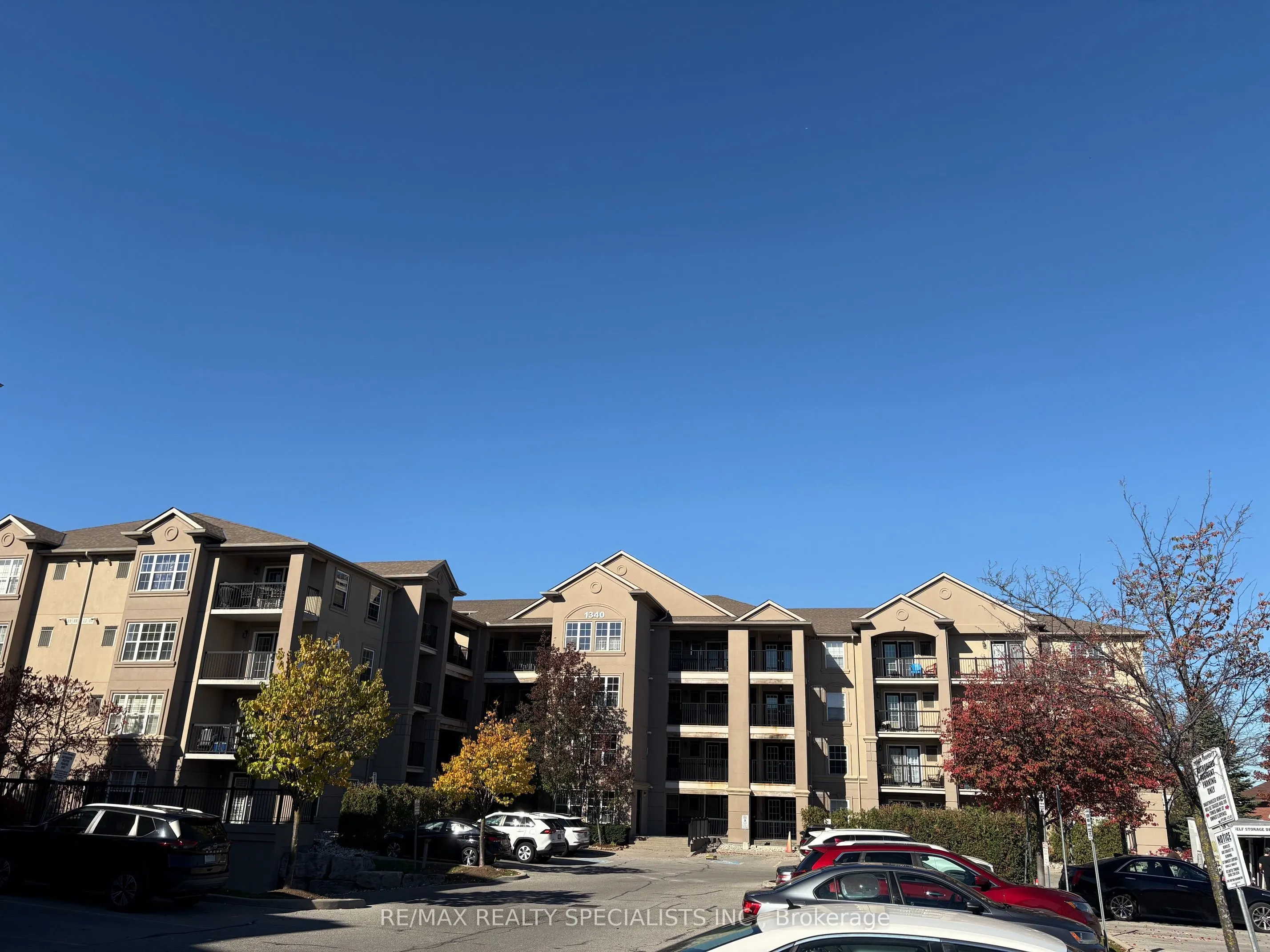 1340 Main Street E #402