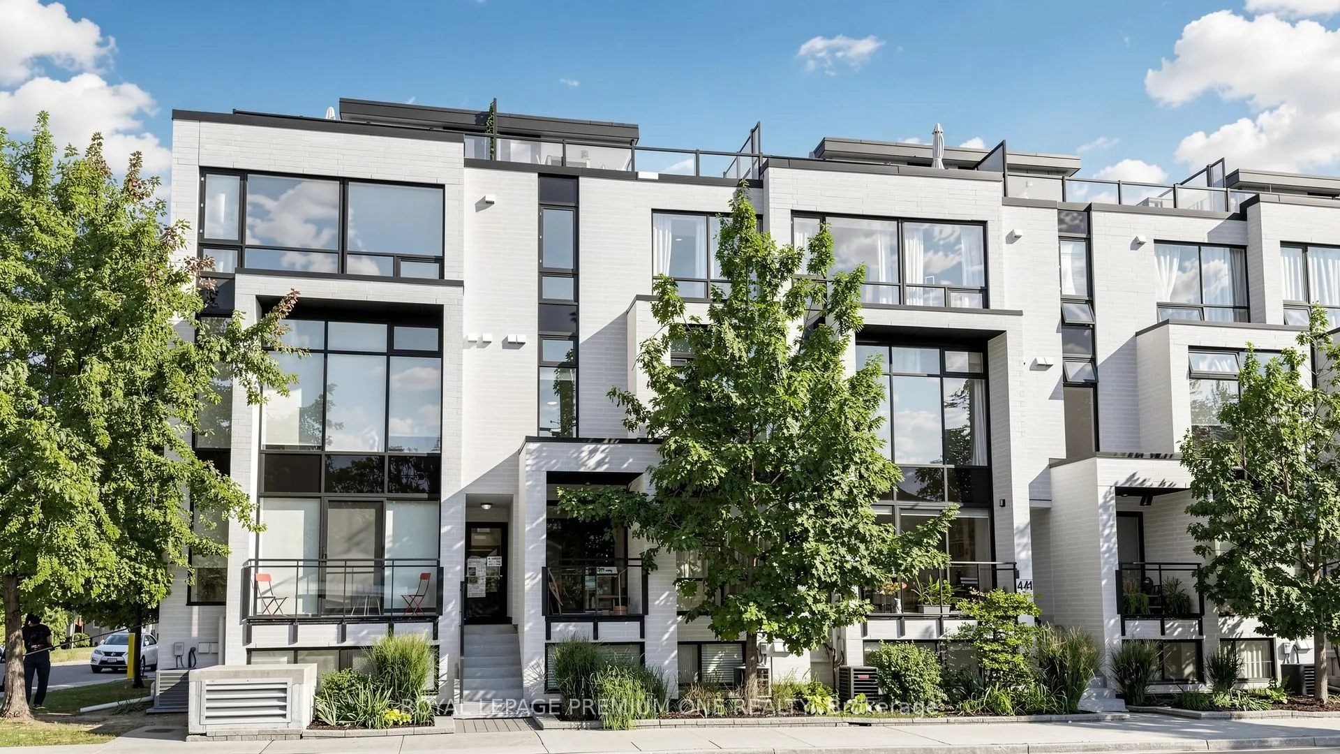 441 Jane Street #203