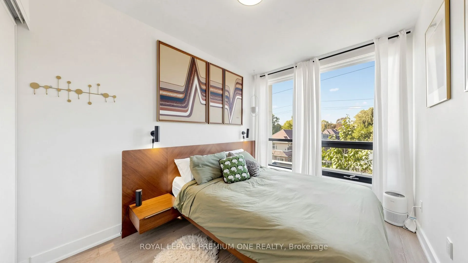 441 Jane Street #203