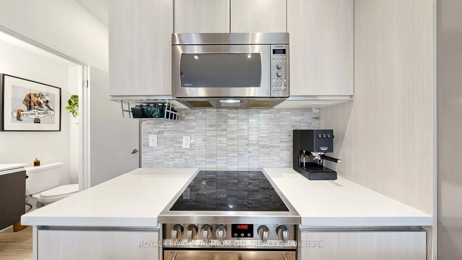 441 Jane Street #203