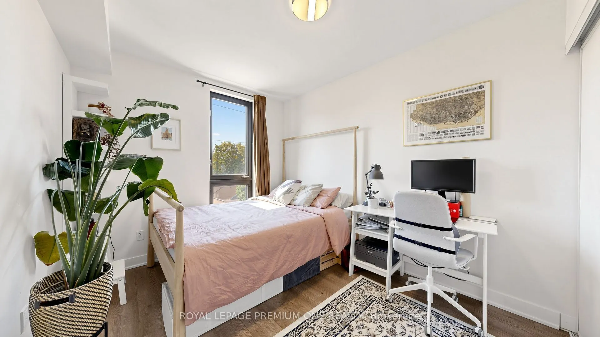 441 Jane Street #203