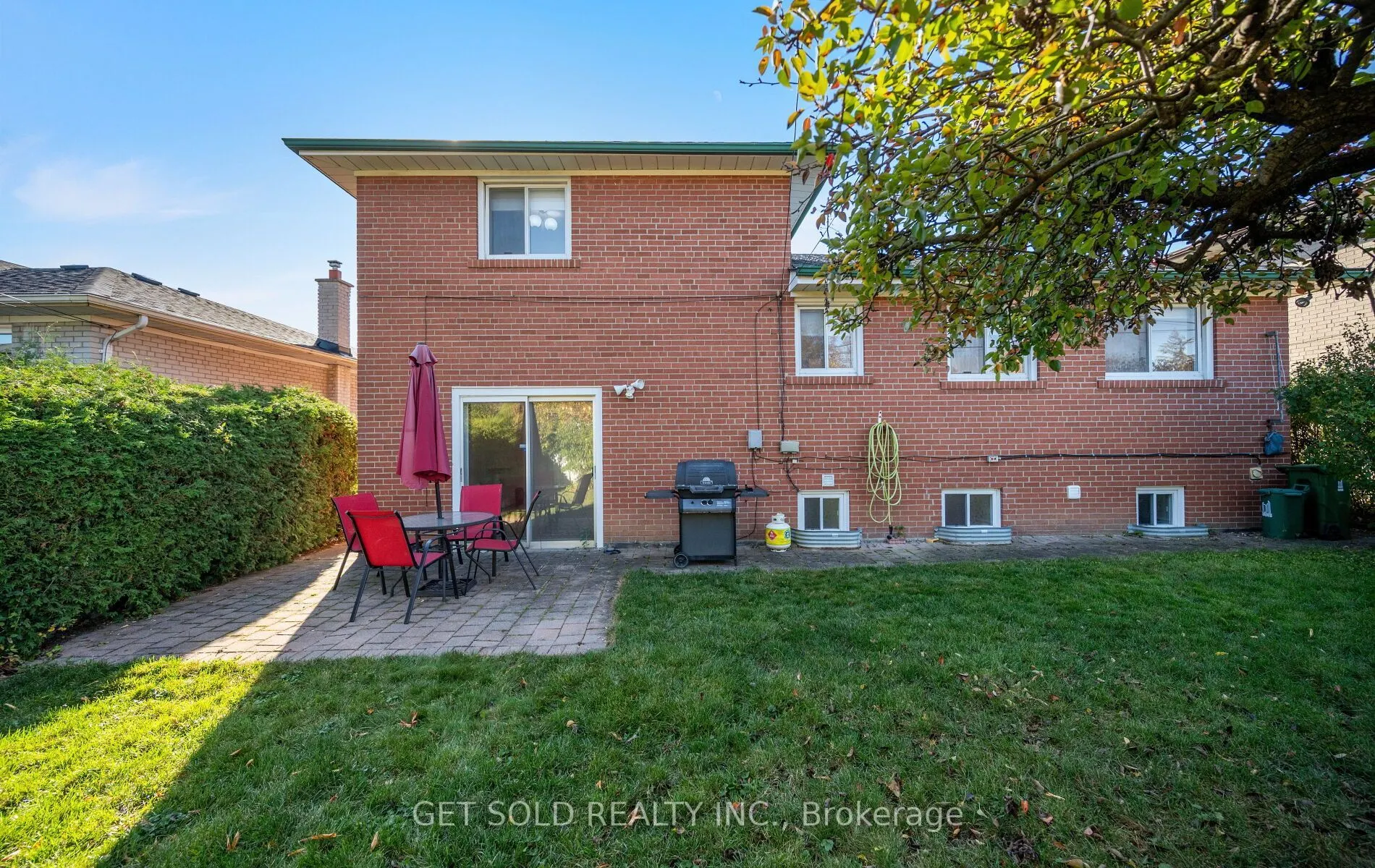 6 Marcel Road