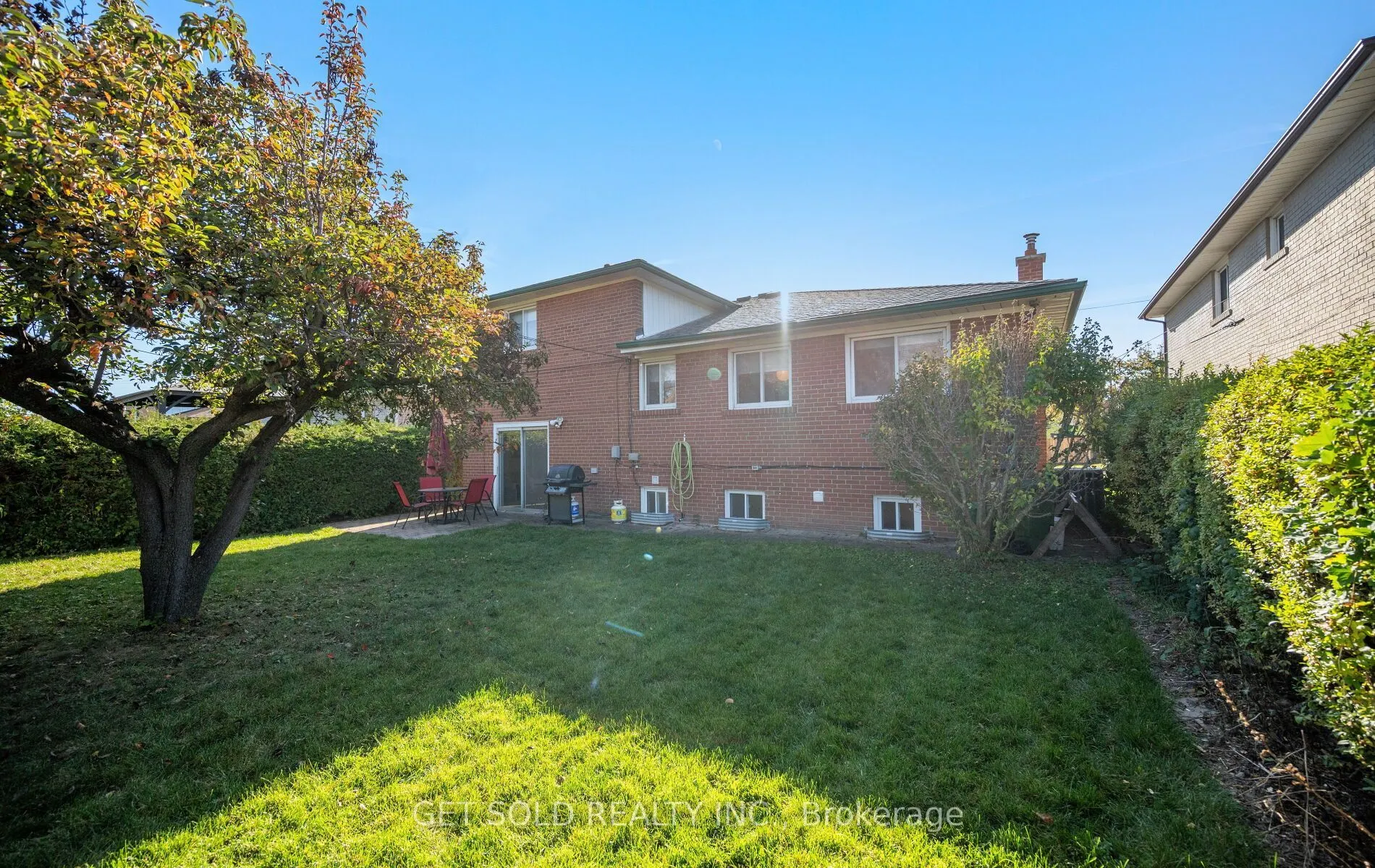 6 Marcel Road