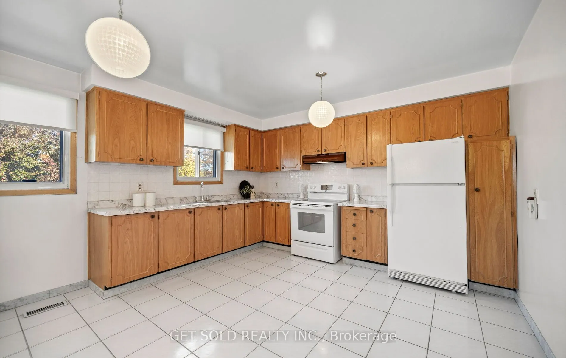 6 Marcel Road