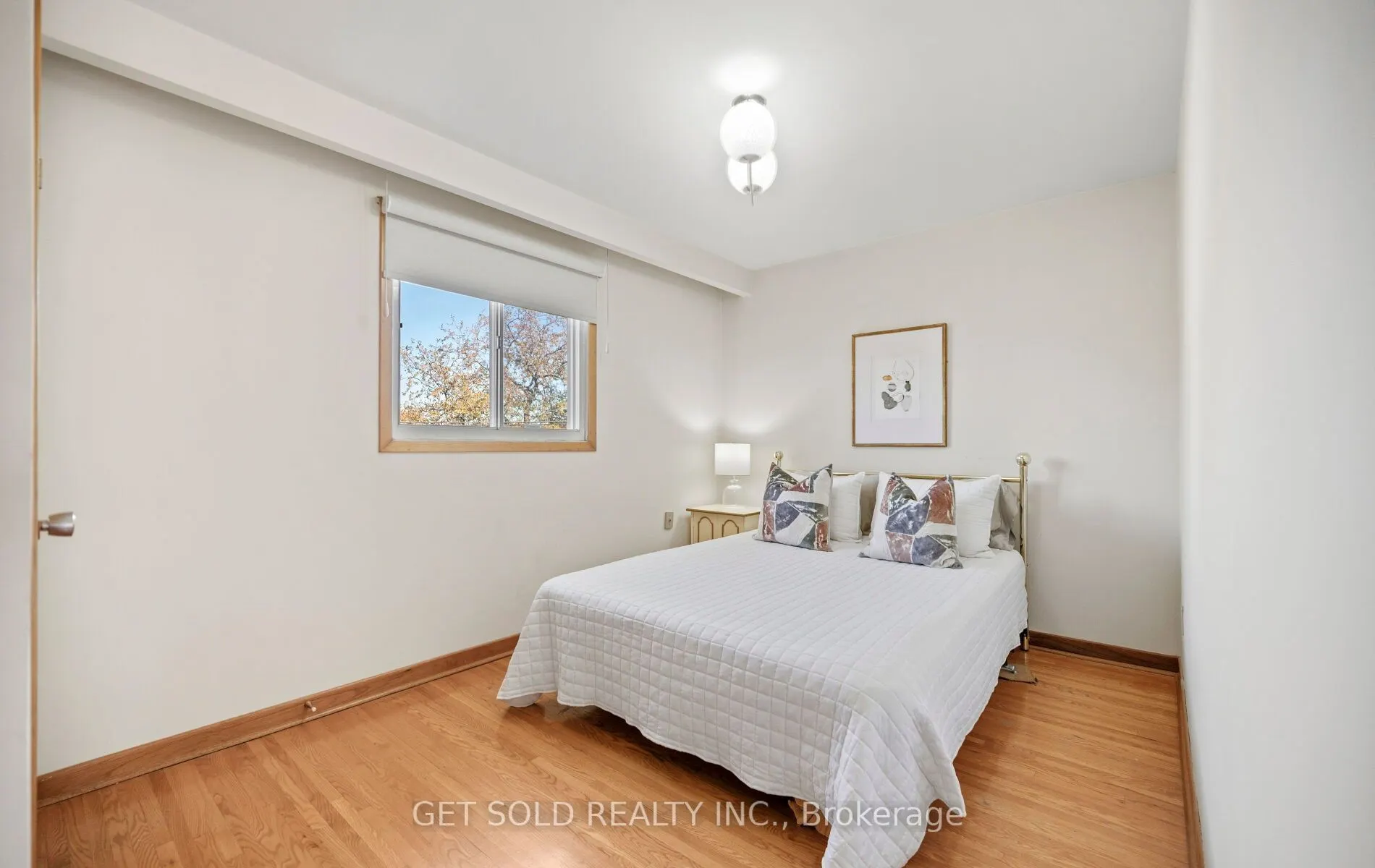 6 Marcel Road