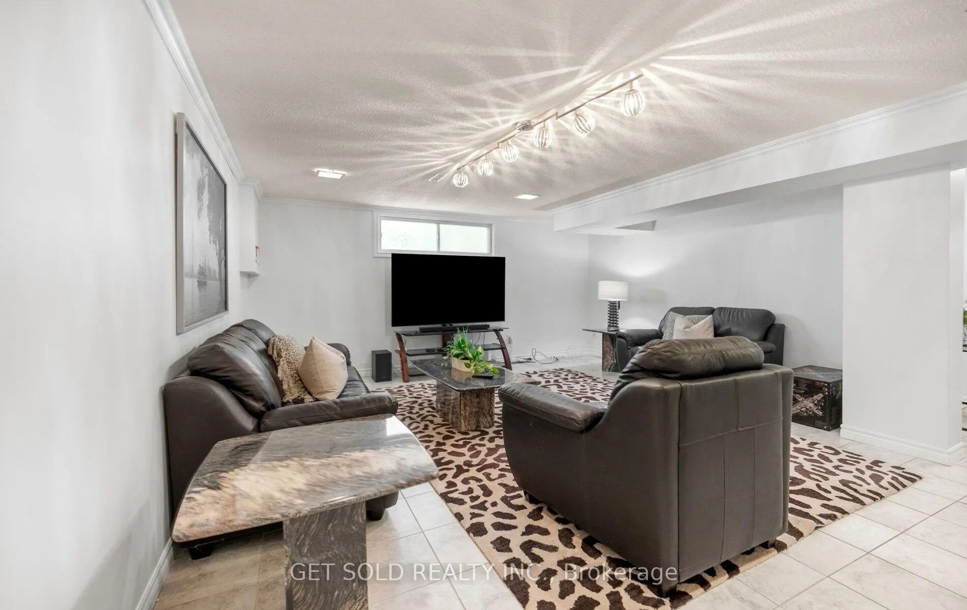 6 Marcel Road