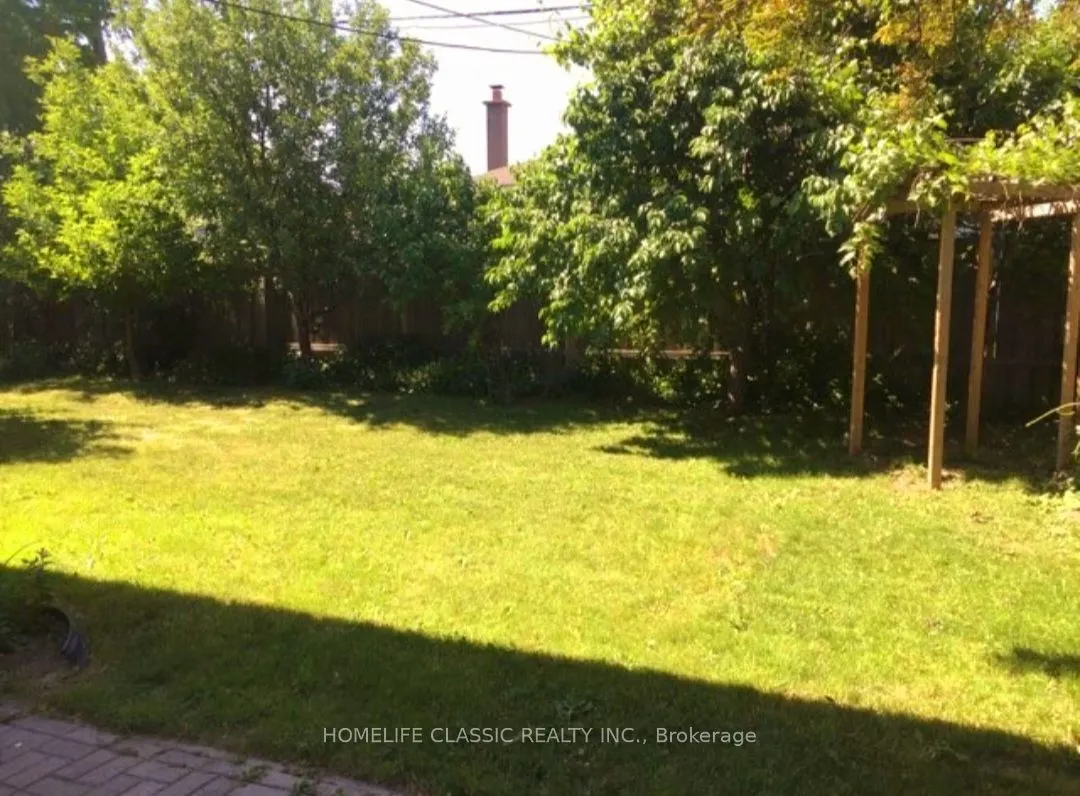 16 Terryellen Crescent