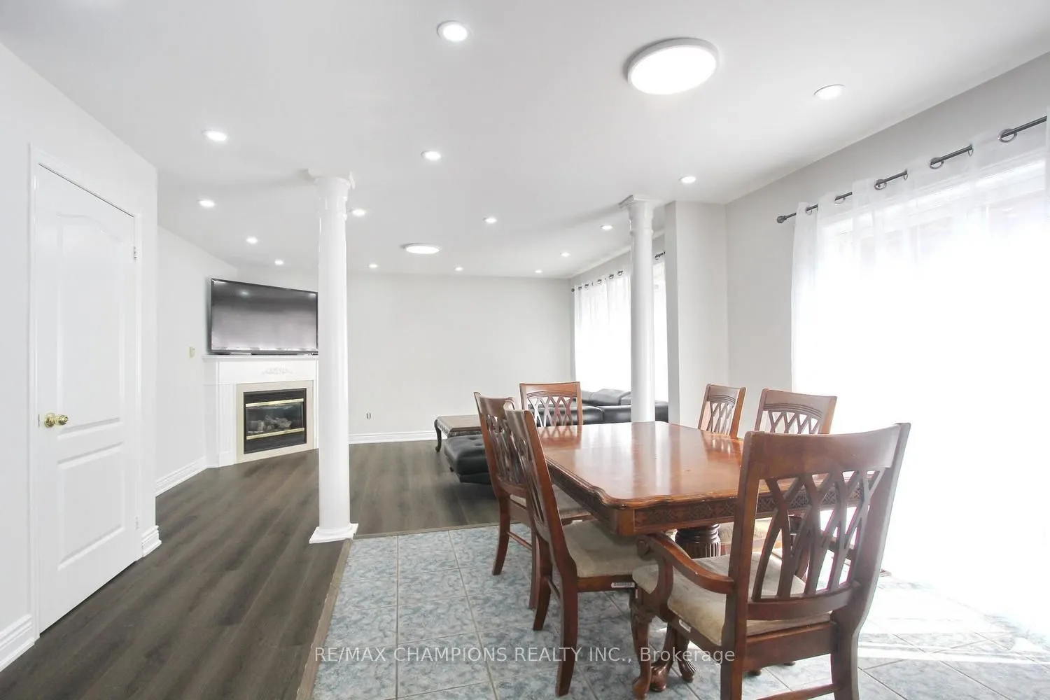 28 Egypt Drive