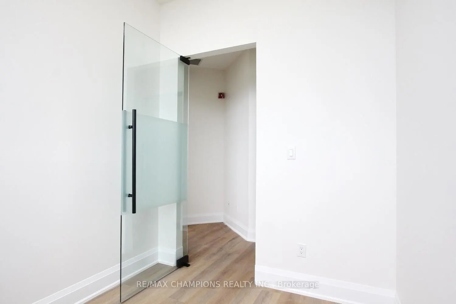 6475 Mayfield Road #205