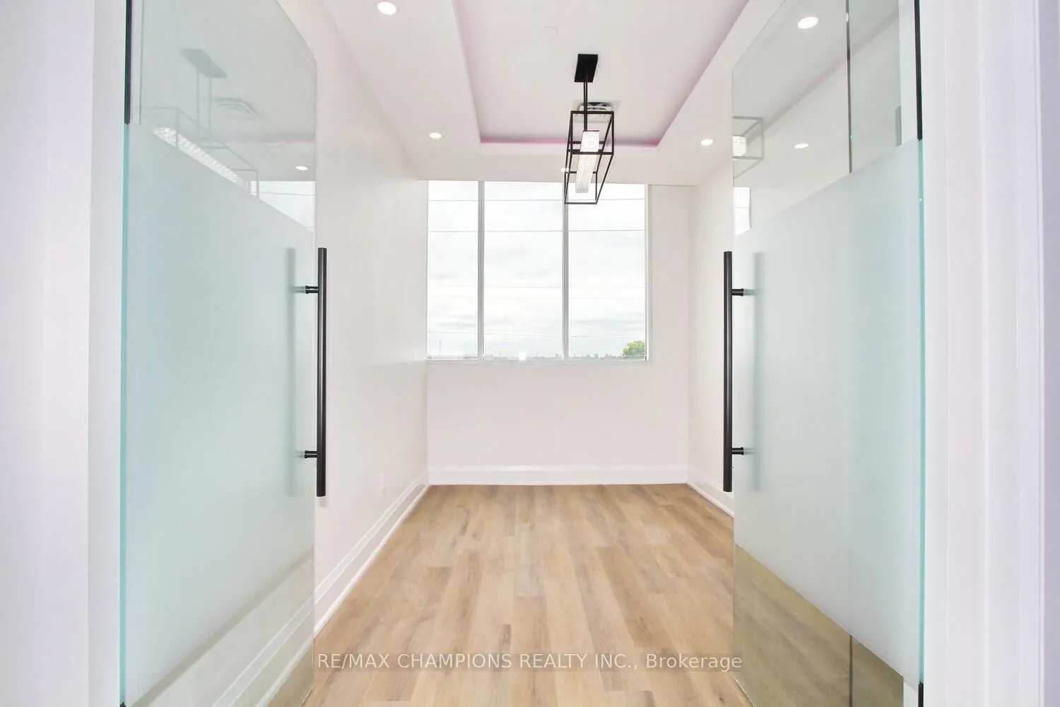6475 Mayfield Road #205