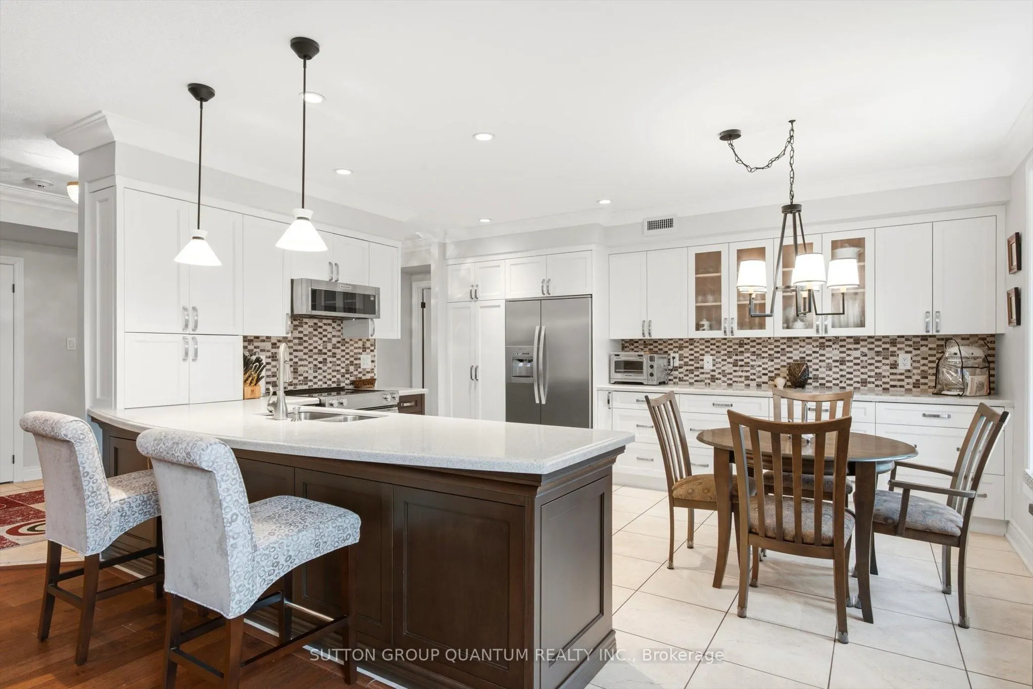 390 Upper Middle Road E #305