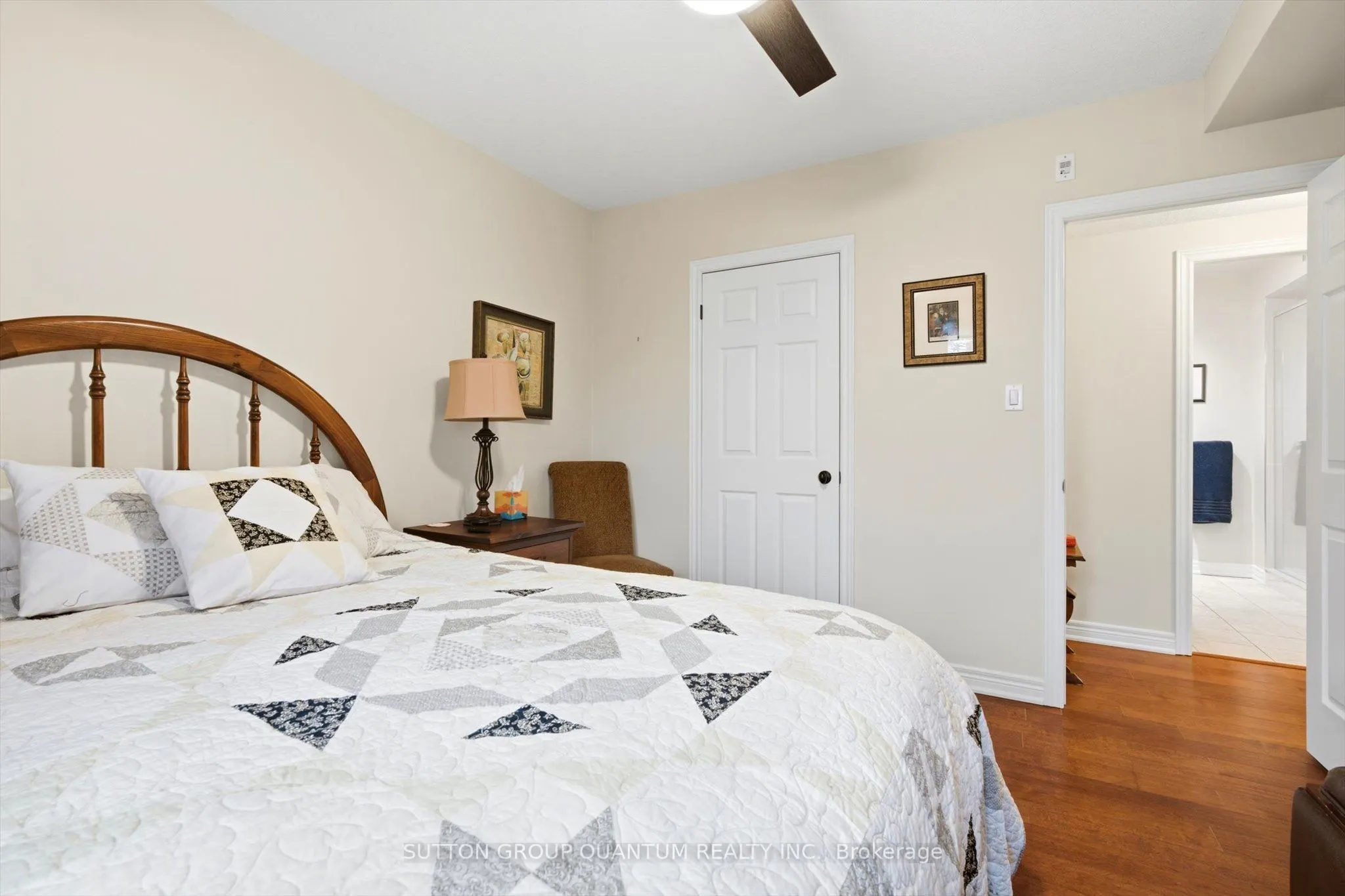 390 Upper Middle Road E #305
