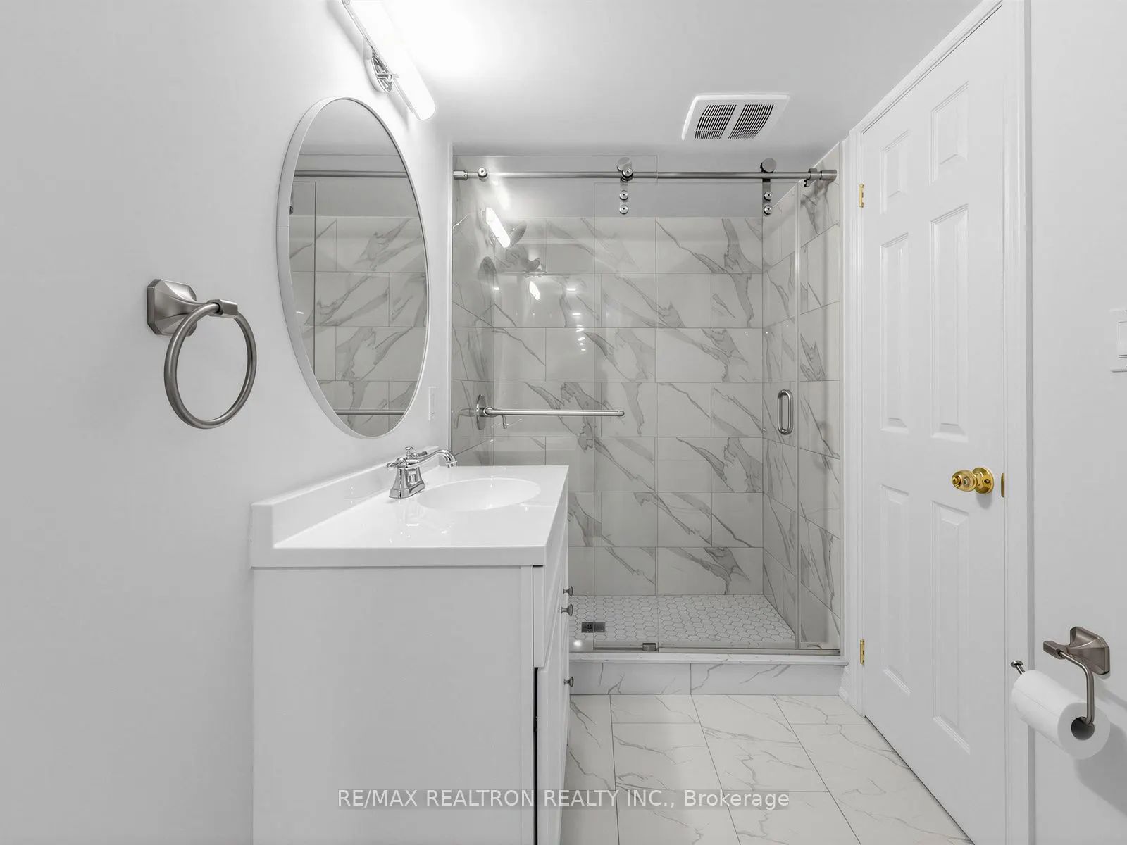 4841 Apple Blossom Circle