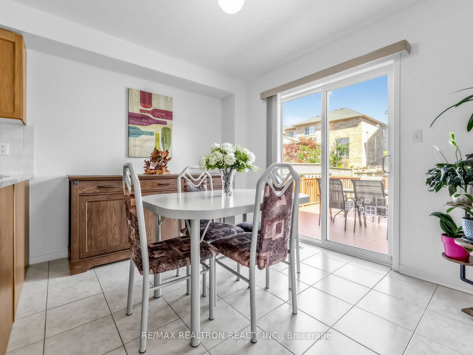 4841 Apple Blossom Circle