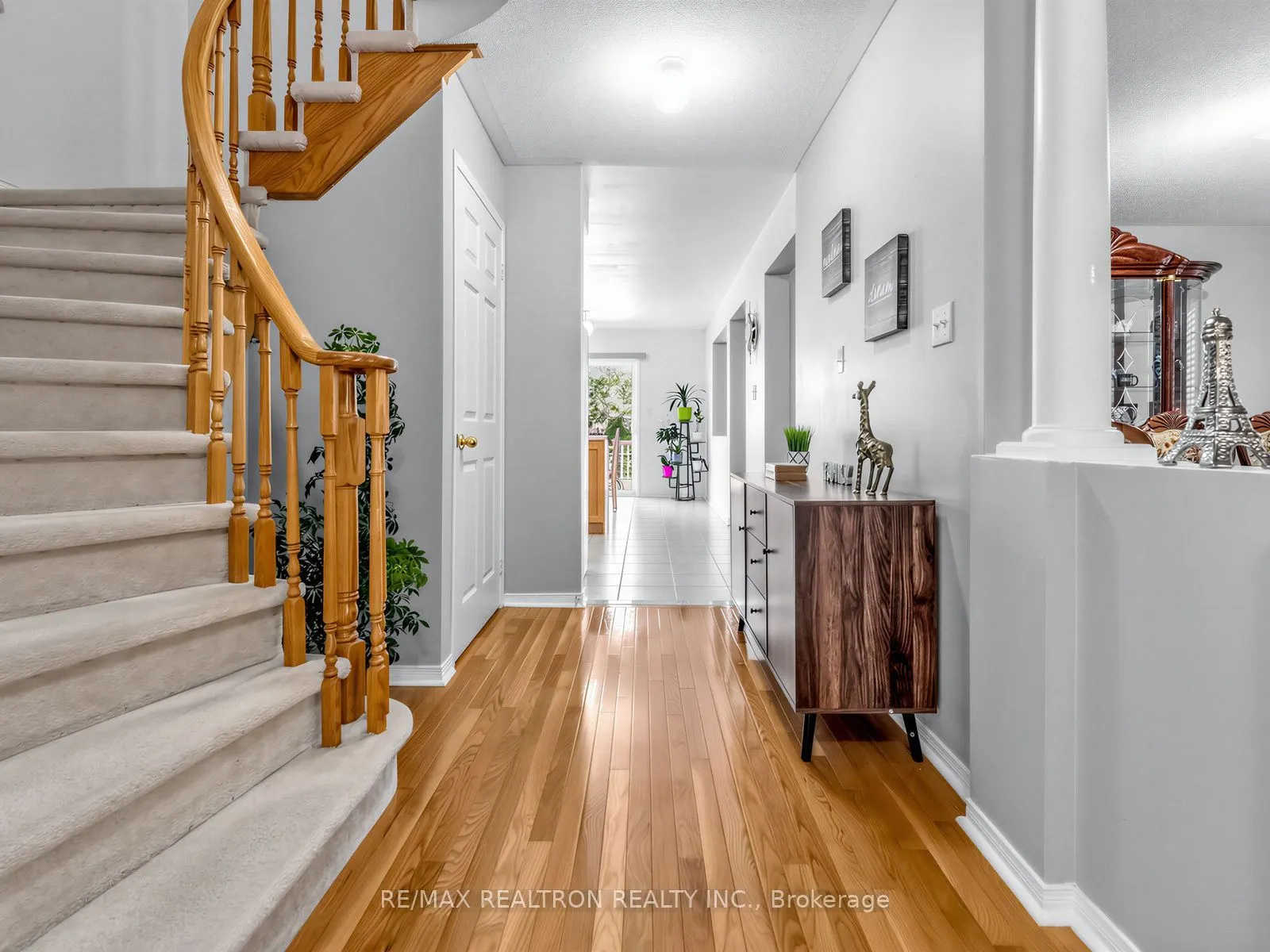 4841 Apple Blossom Circle