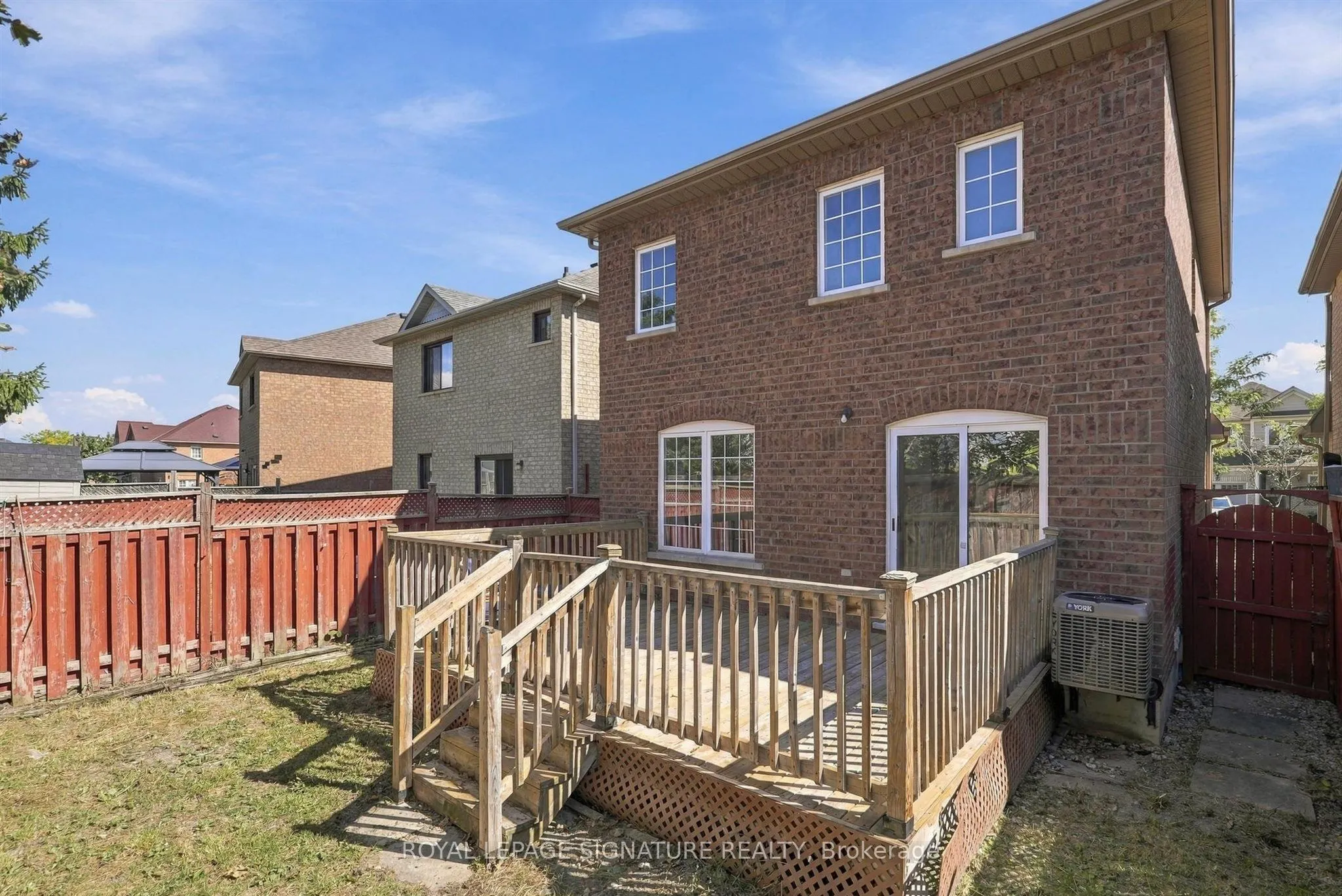 106 Heartleaf Crescent