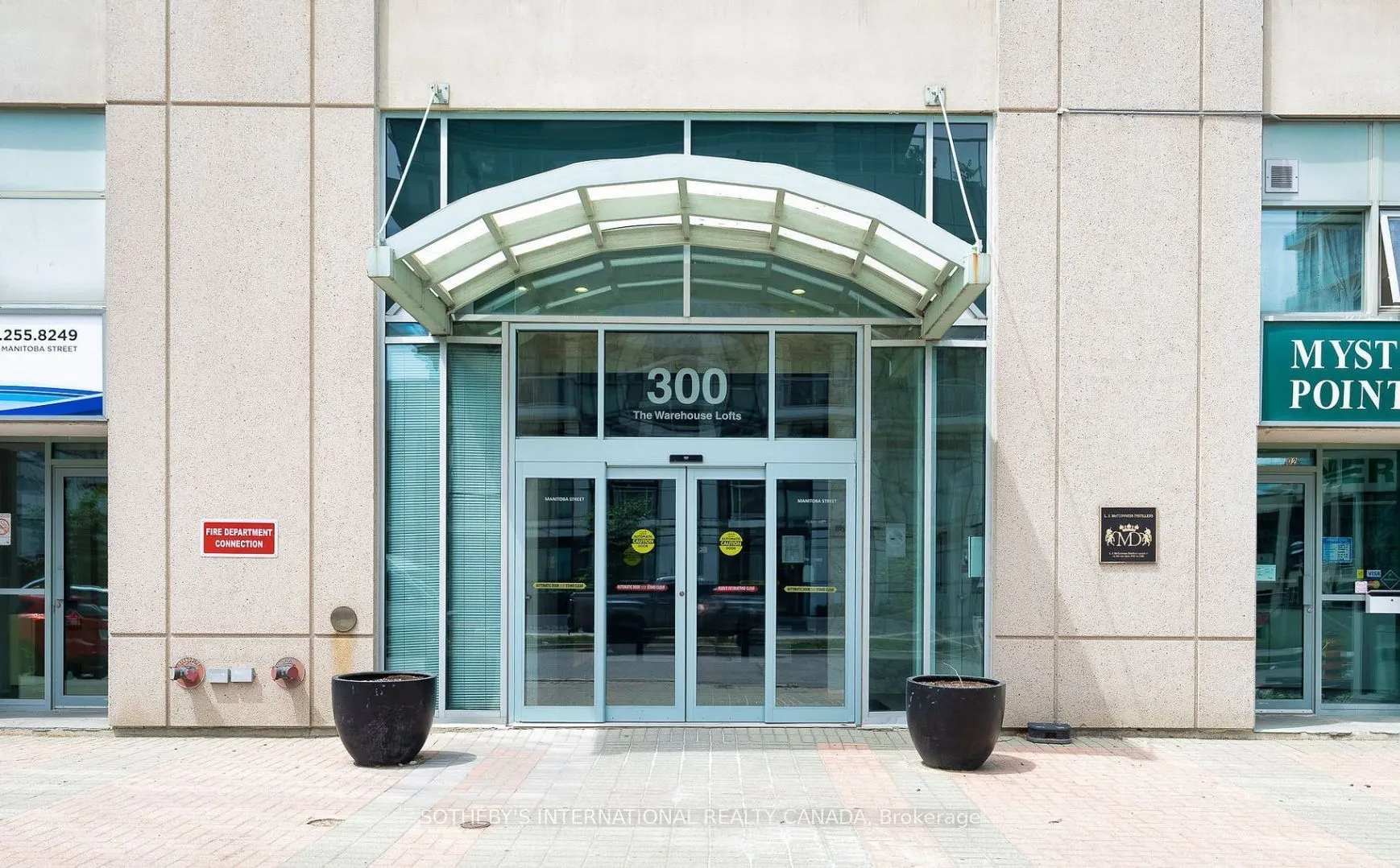 300 Manitoba Street #212