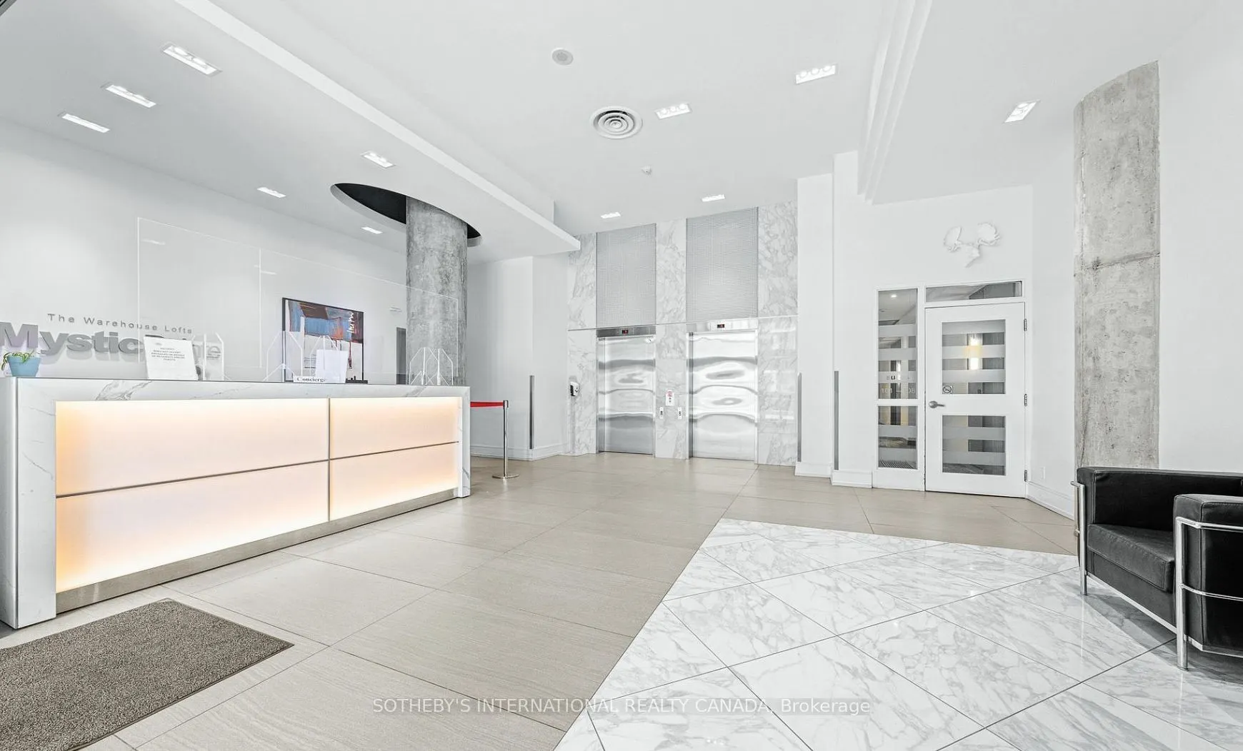 300 Manitoba Street #212
