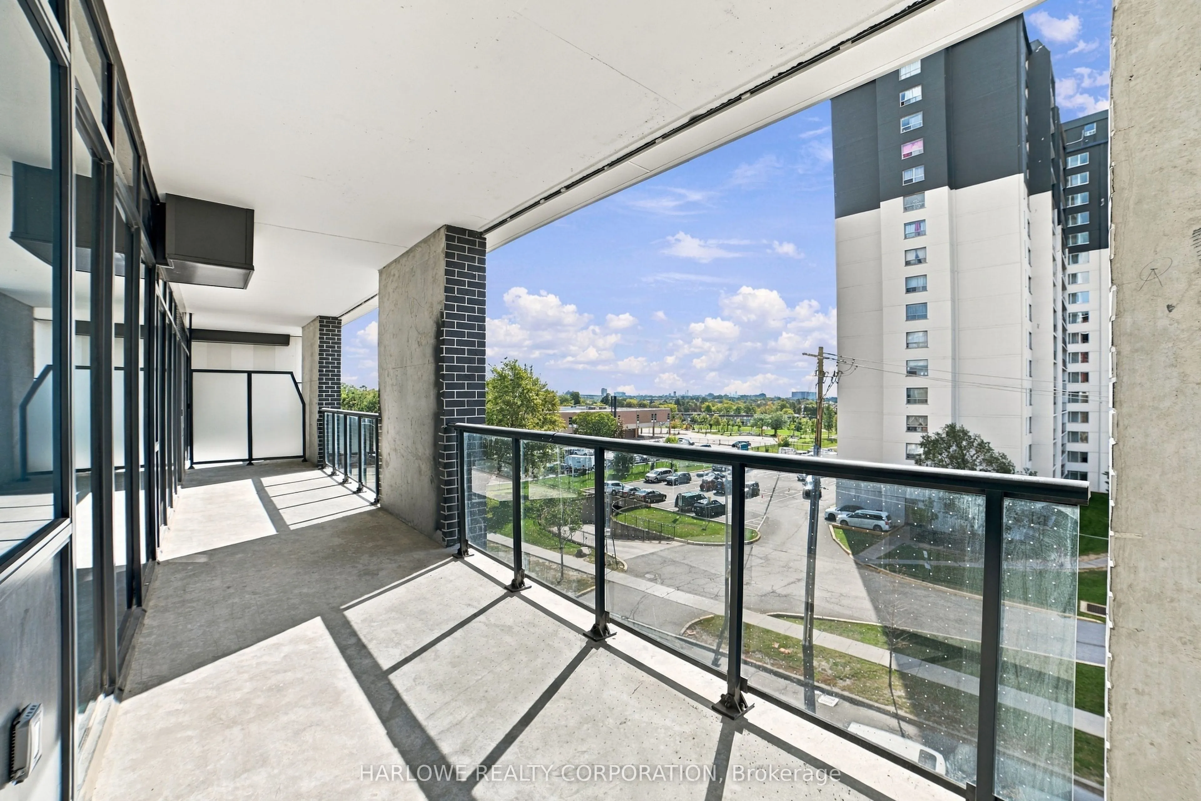 2825 Jane Street #405