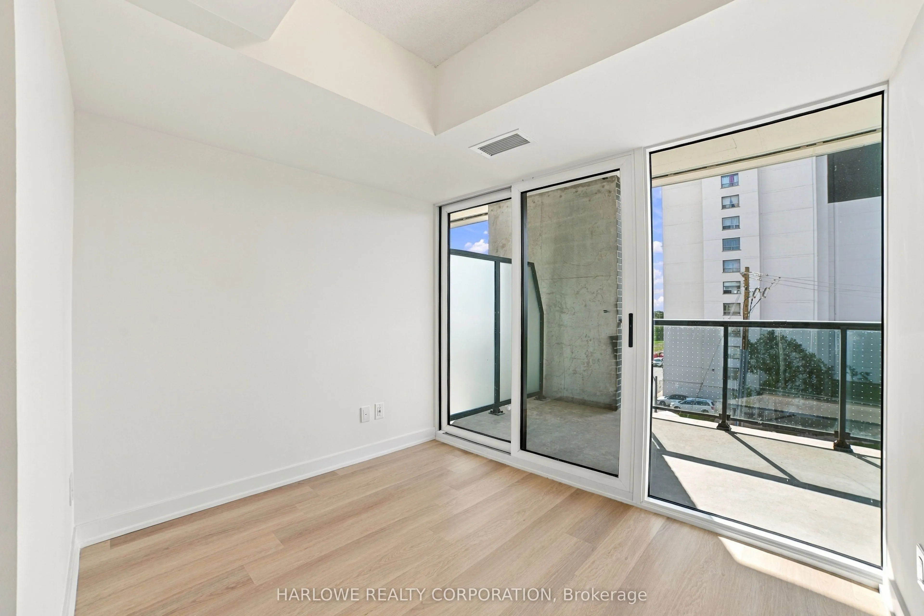 2825 Jane Street #405