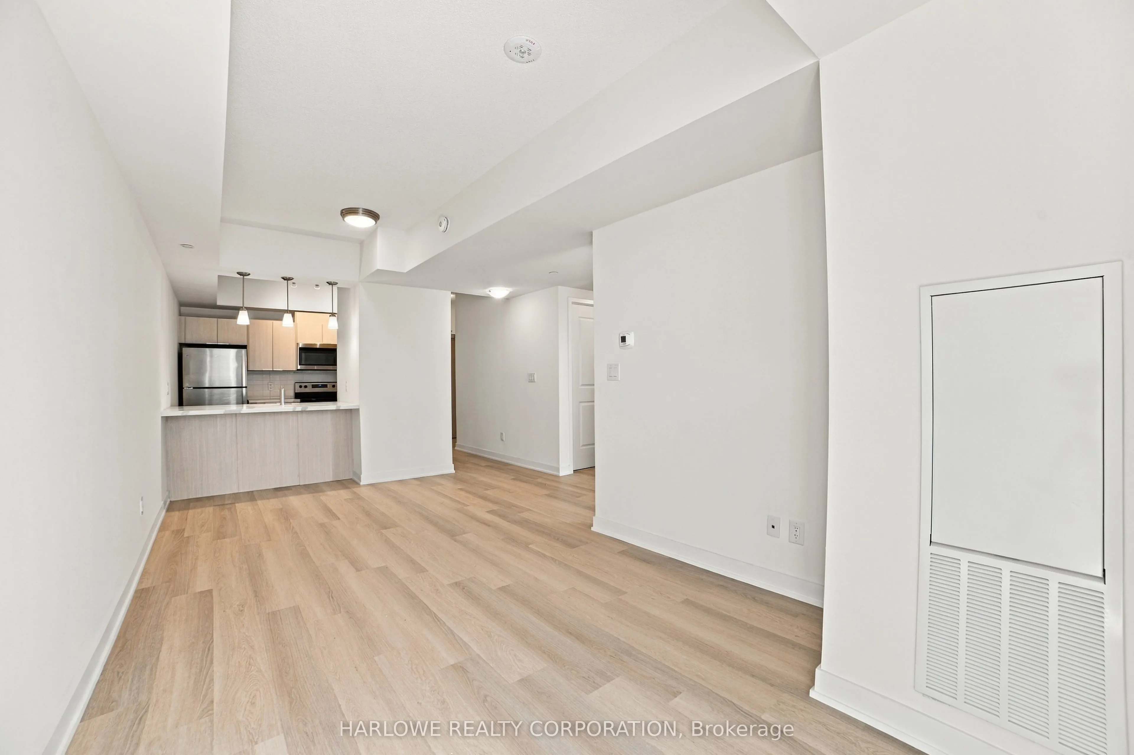 2825 Jane Street #405