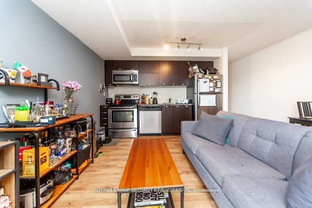 38 Joe Shuster Way #610