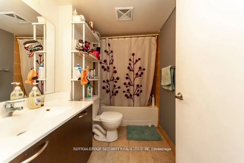 38 Joe Shuster Way #610