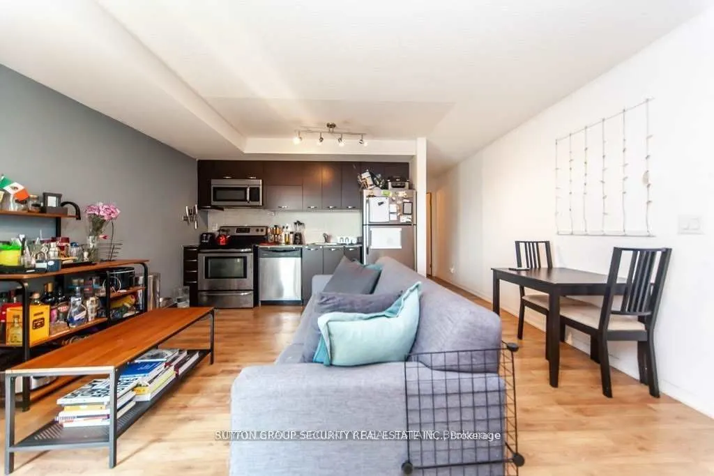 38 Joe Shuster Way #610