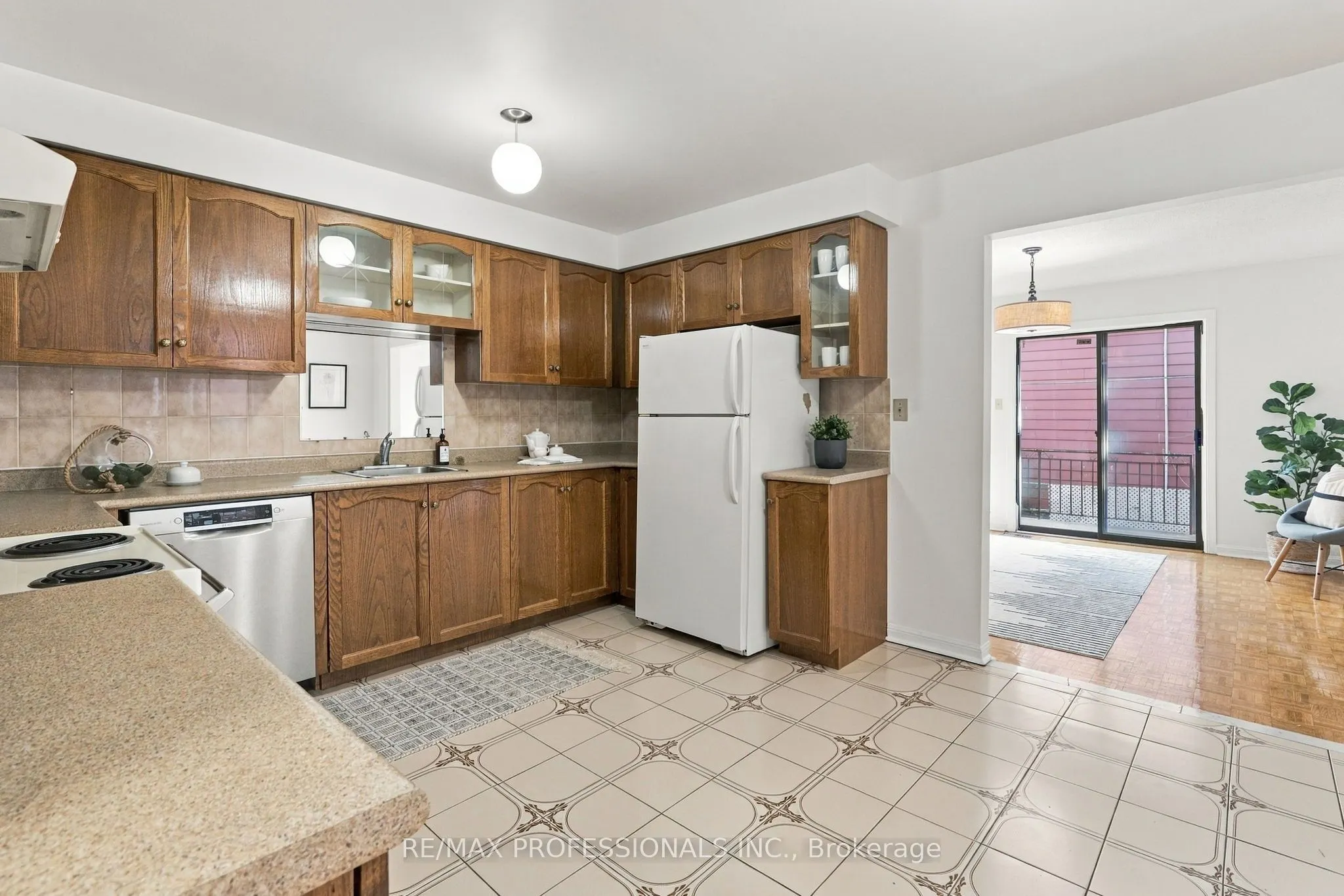 289 F Bartlett Avenue