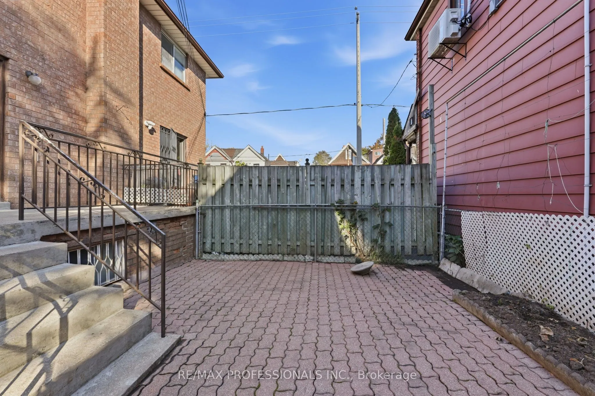 289 F Bartlett Avenue