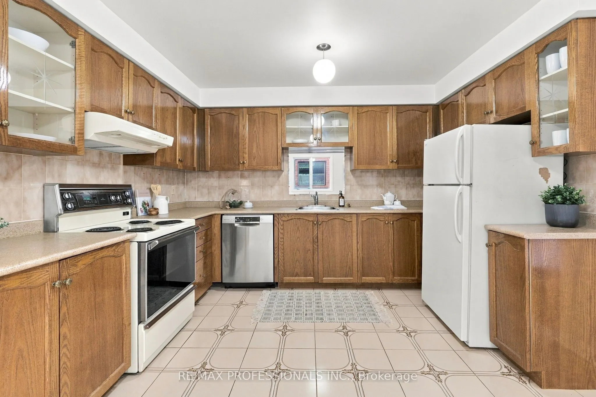 289 F Bartlett Avenue