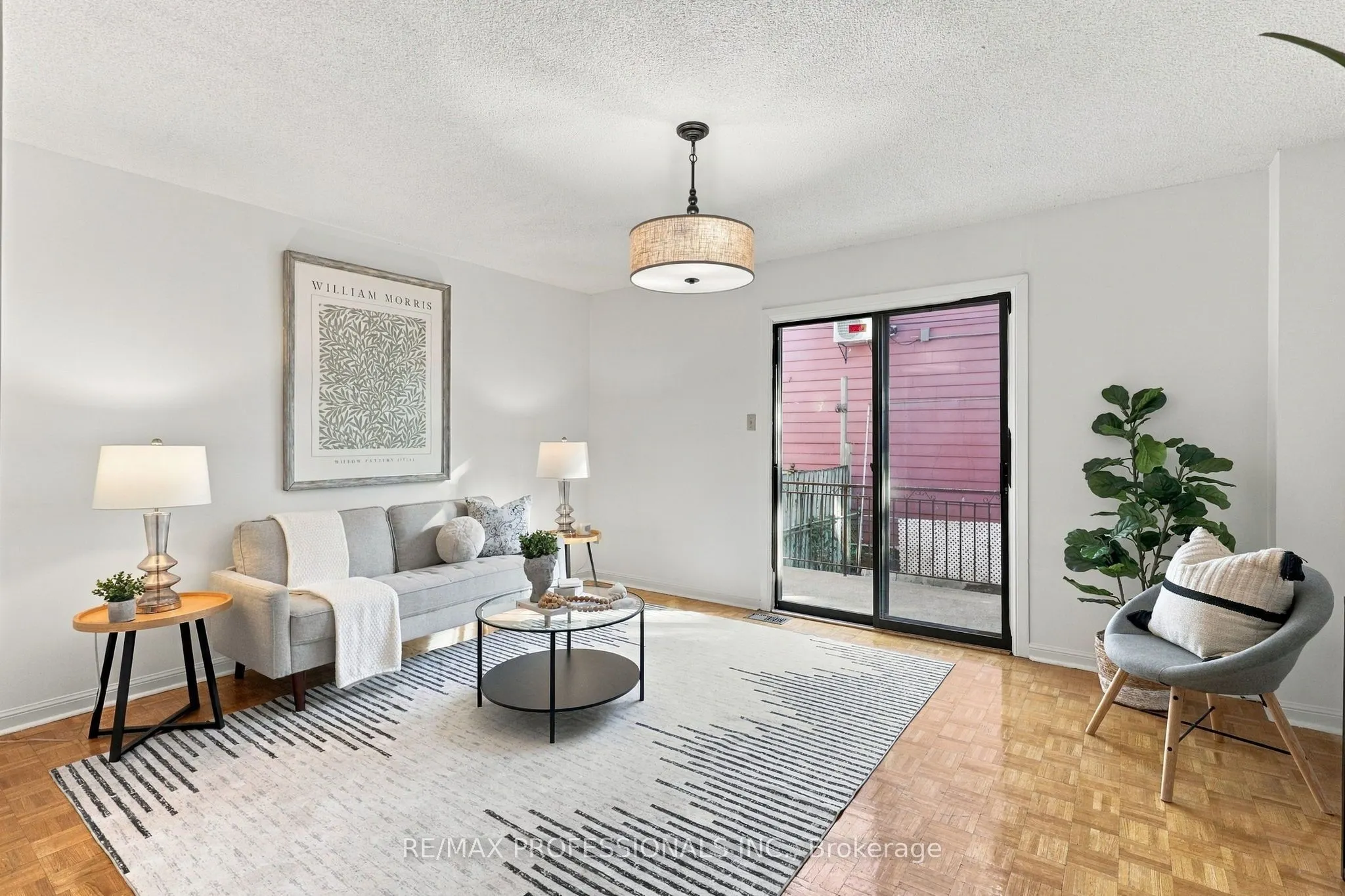 289 F Bartlett Avenue
