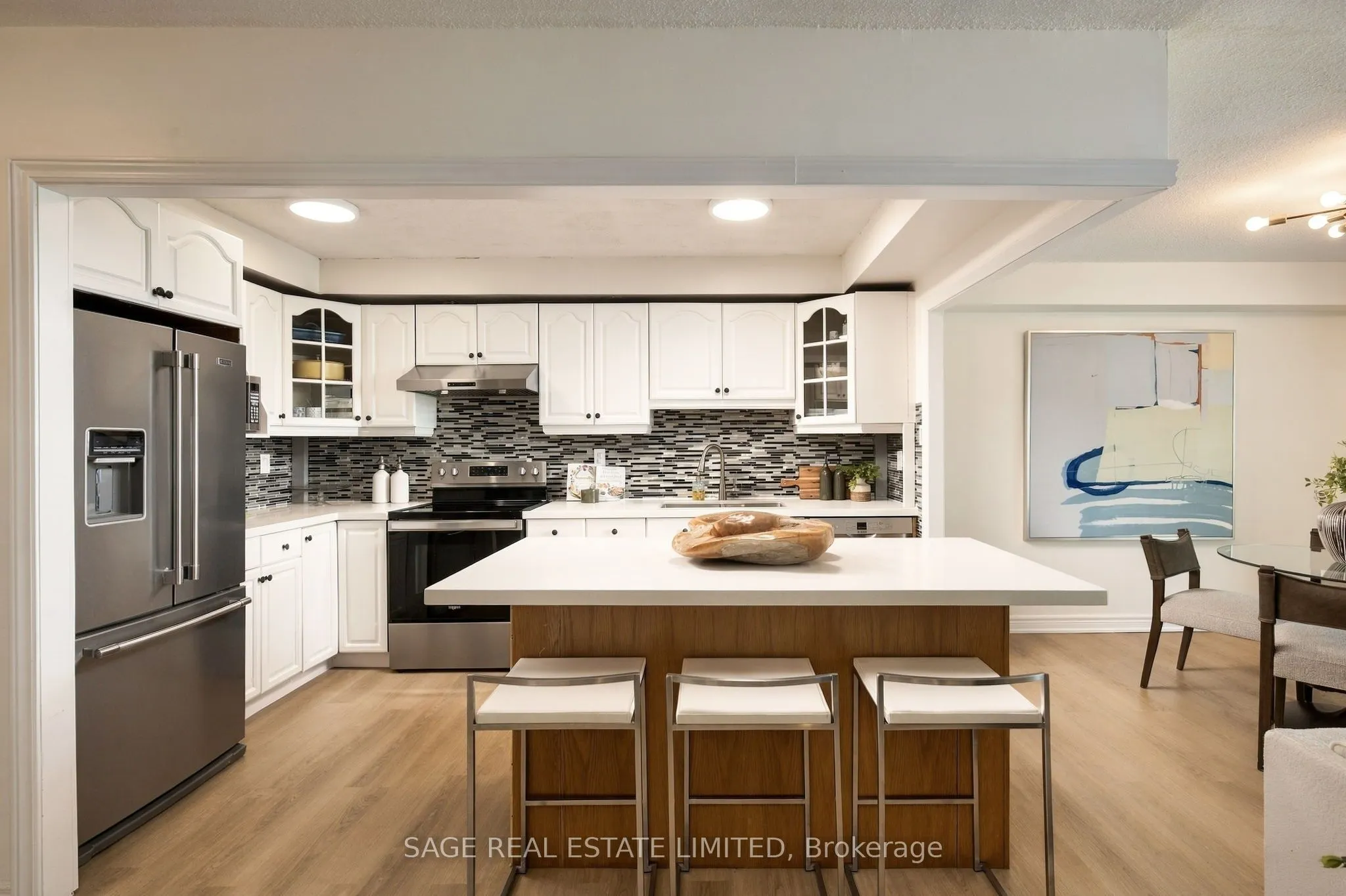 135 Marlee Avenue #1904
