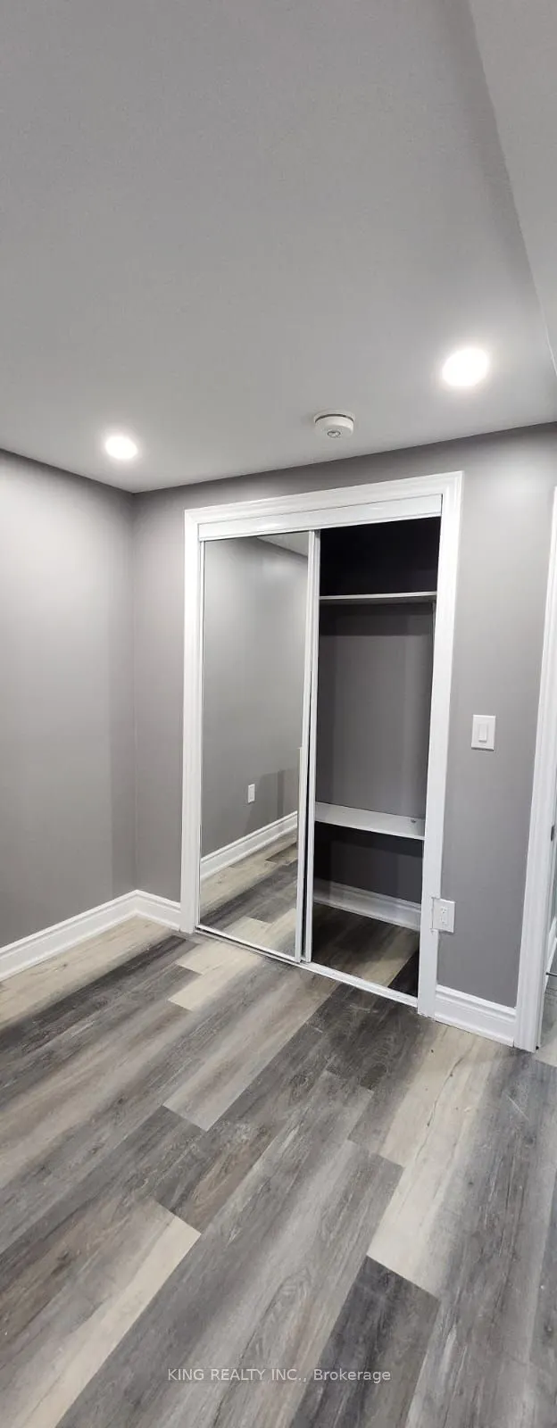 74 Wooliston Crescent #Basement