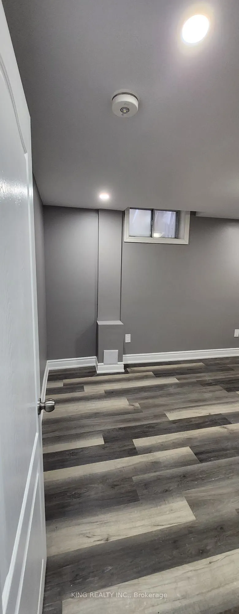 74 Wooliston Crescent #Basement