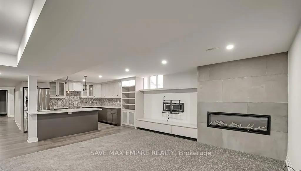 2596 North Ridge Trail
